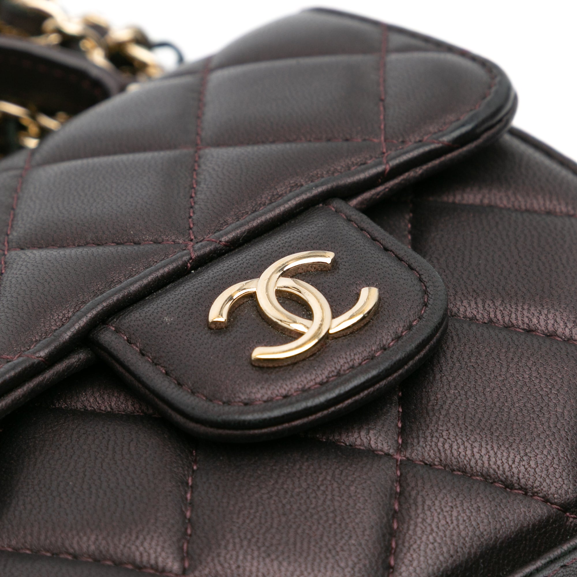 Chanel CC Quilted Iridescent Lambskin Top Handle Flap Clutch With Chain - image 6