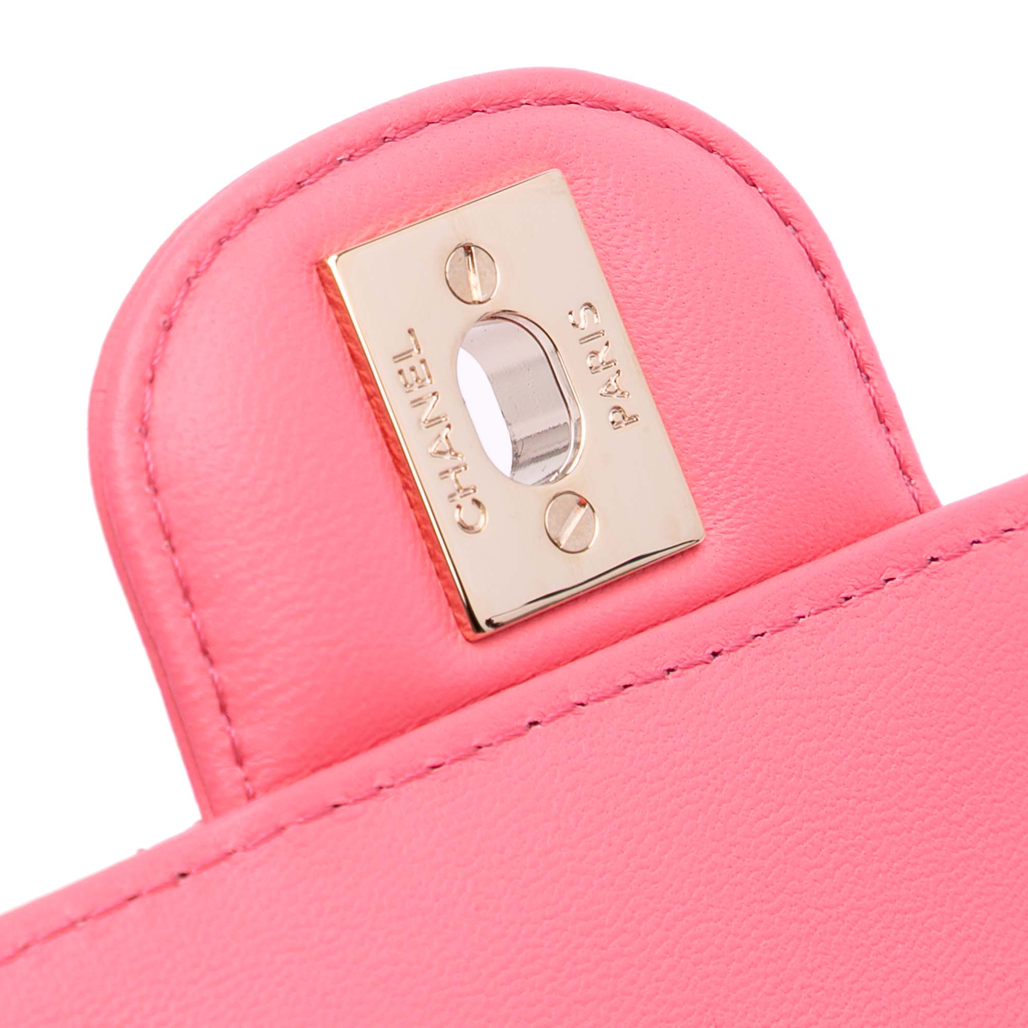 Chanel Lambskin CC in Love Heart Crossbody - image 9