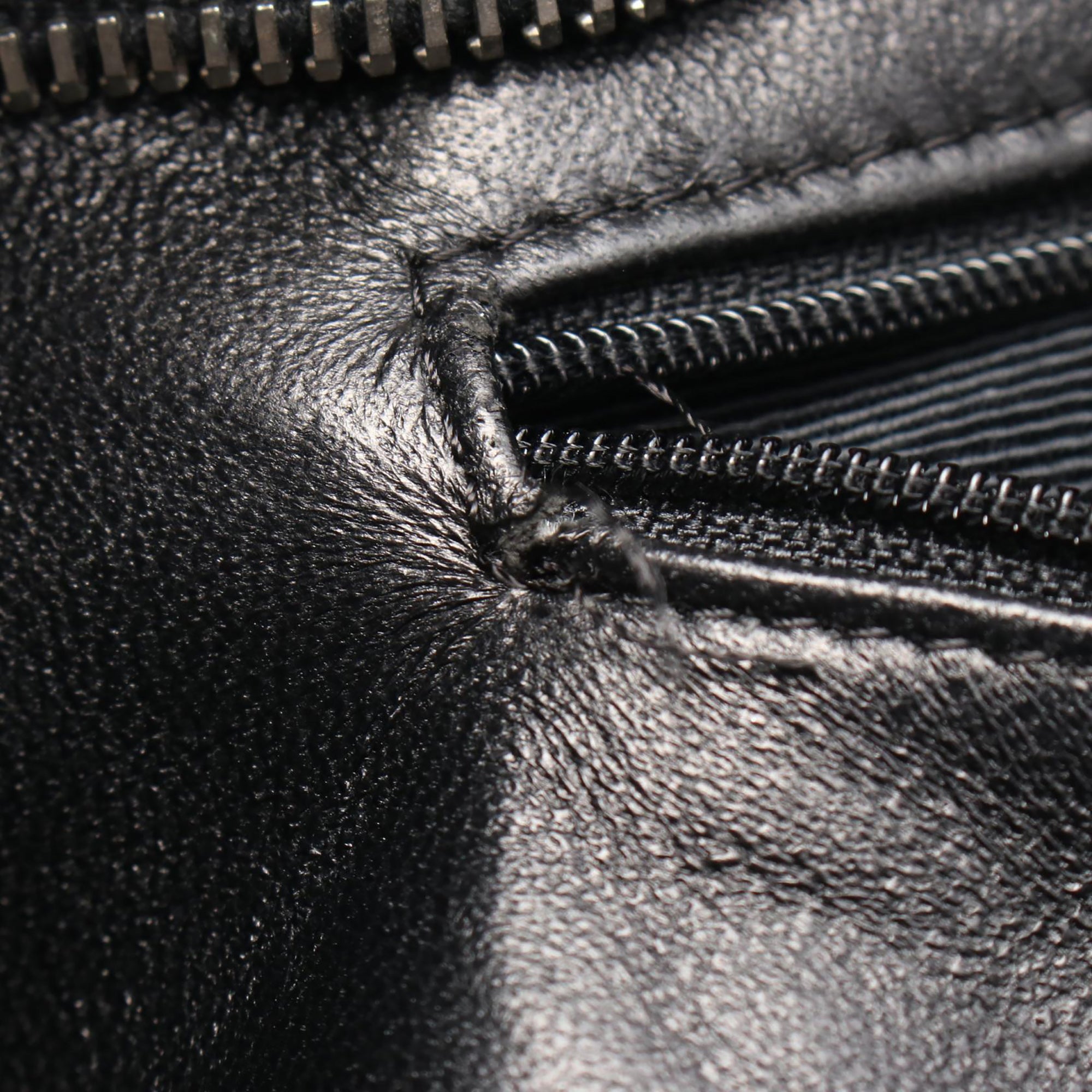 Chanel Caviar Medallion Tote - image 4