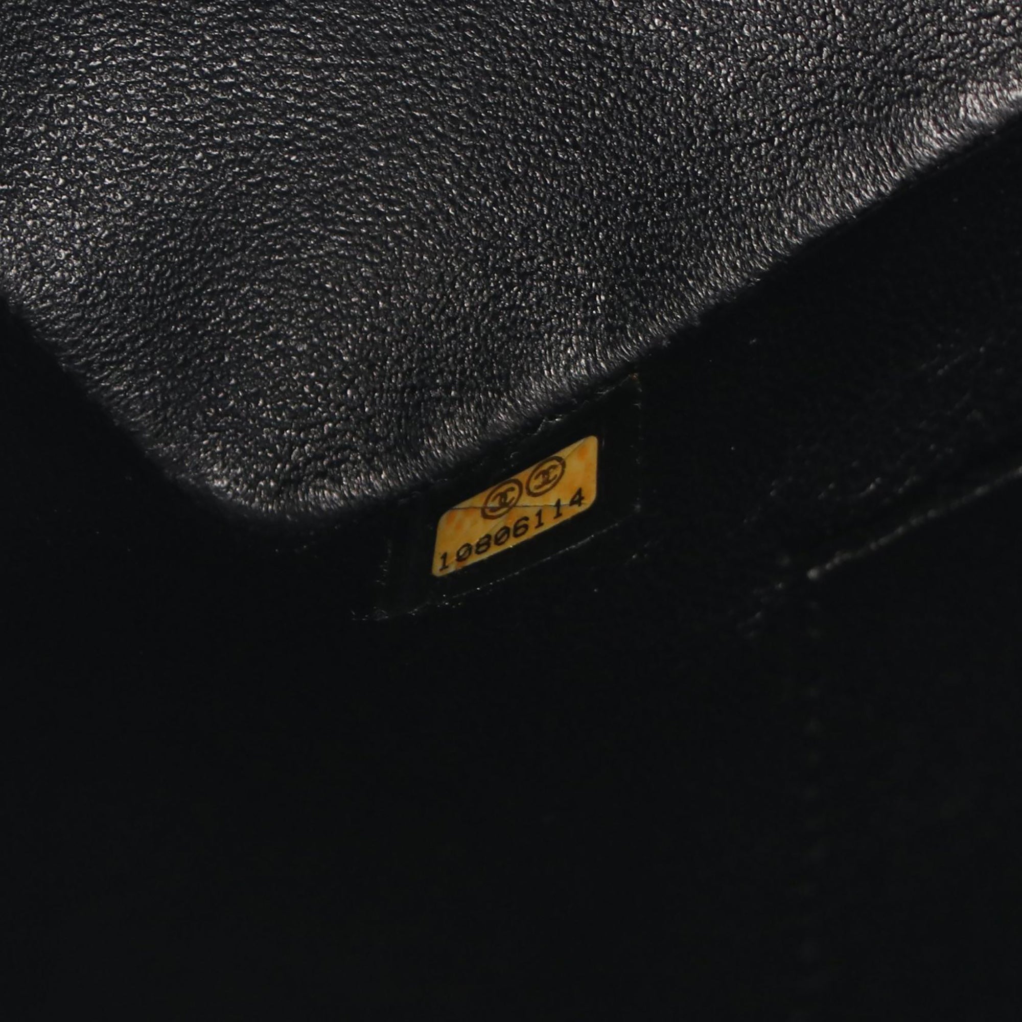 Chanel Caviar Medallion Tote - image 6