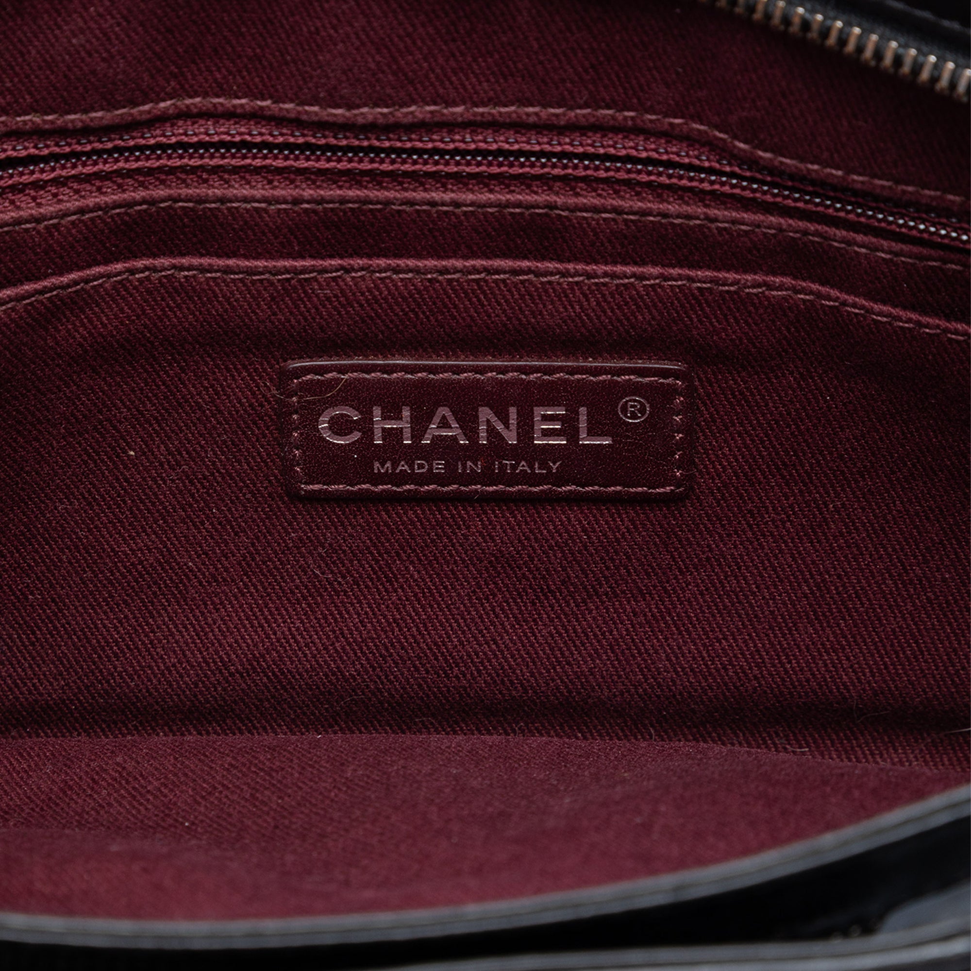 Chanel Quilted Glazed Calfskin Coco Pleats Chain Clutch - image 4