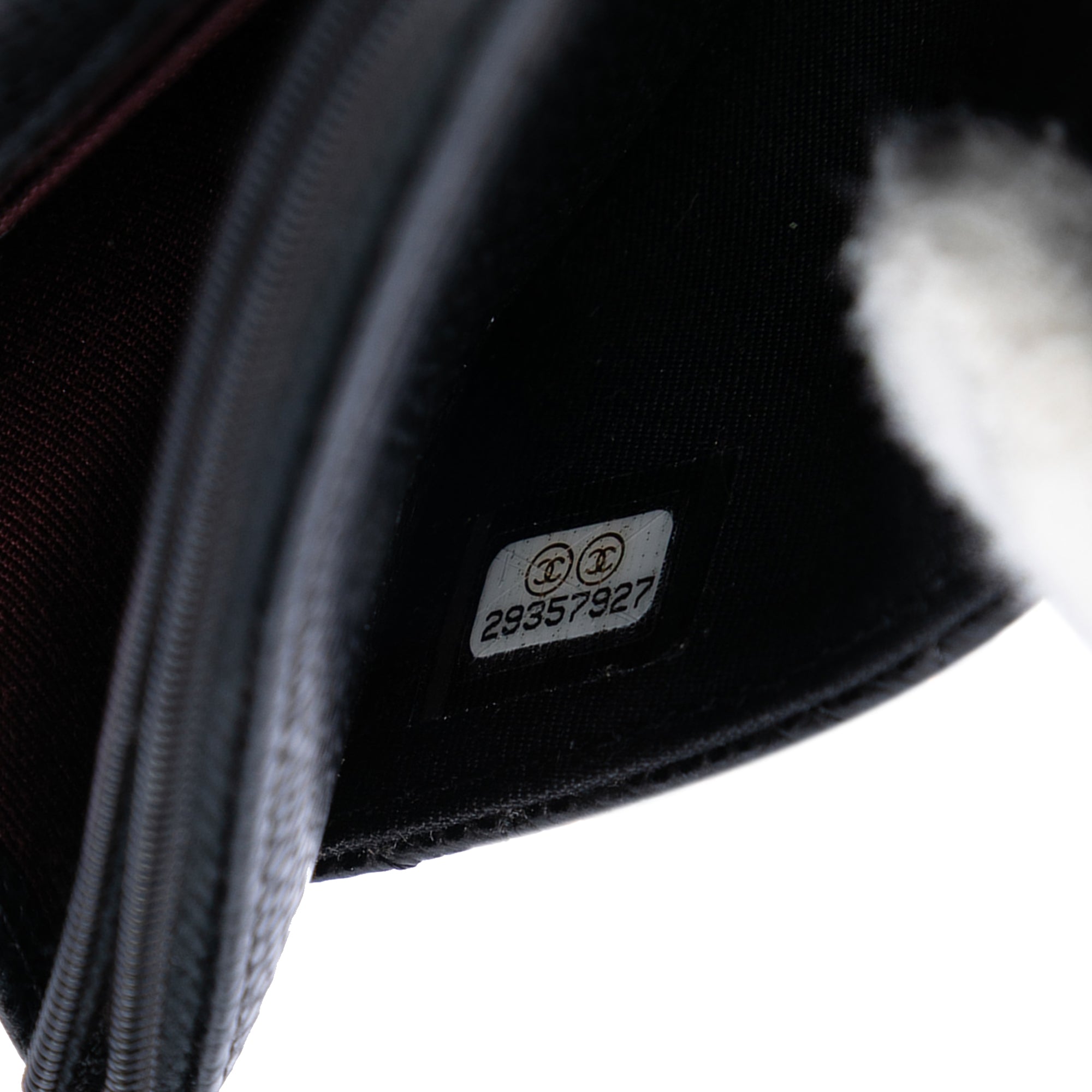 Chanel CC Quilted Caviar Wallet on Chain - image 6