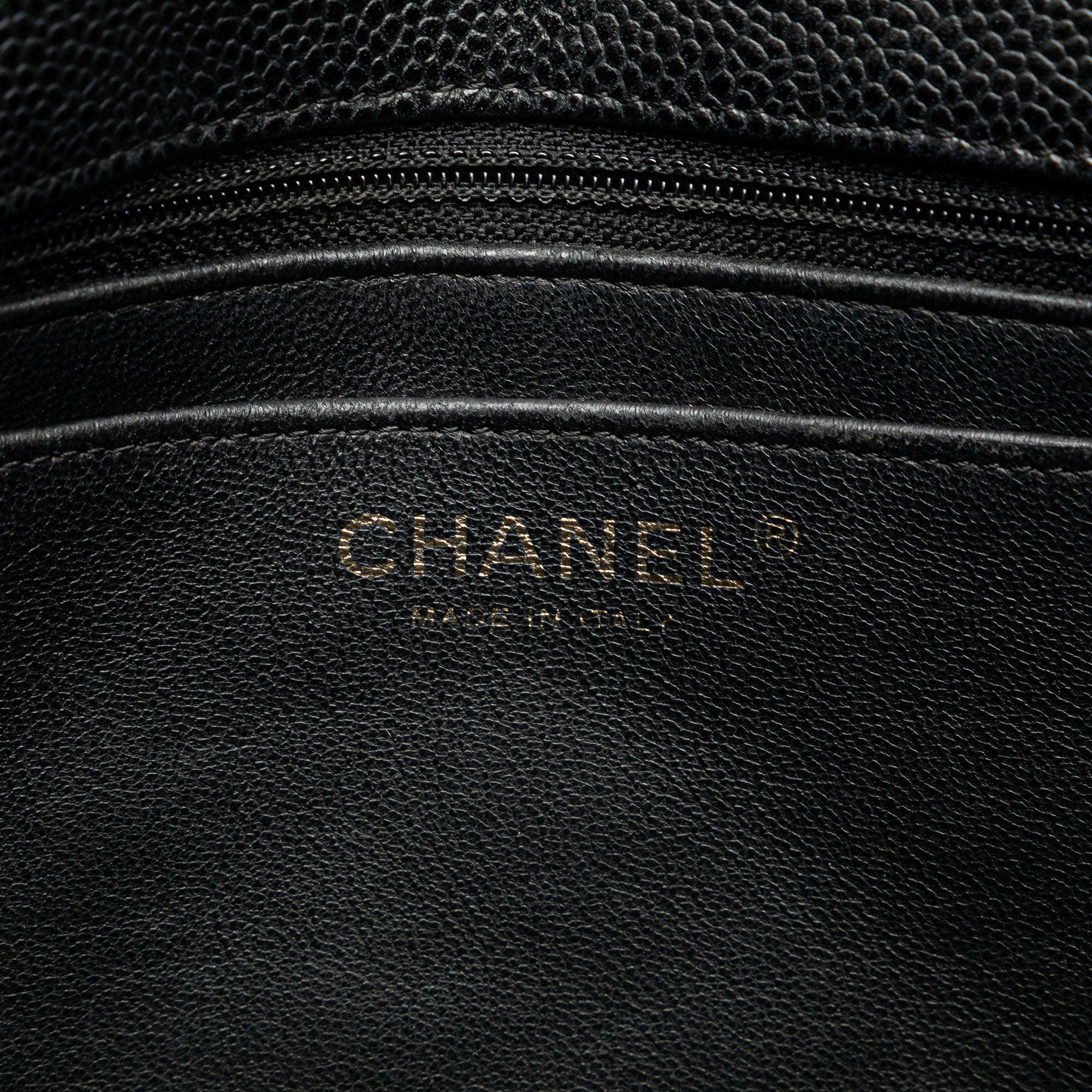 Chanel Jumbo Classic Caviar Single Flap - image 5