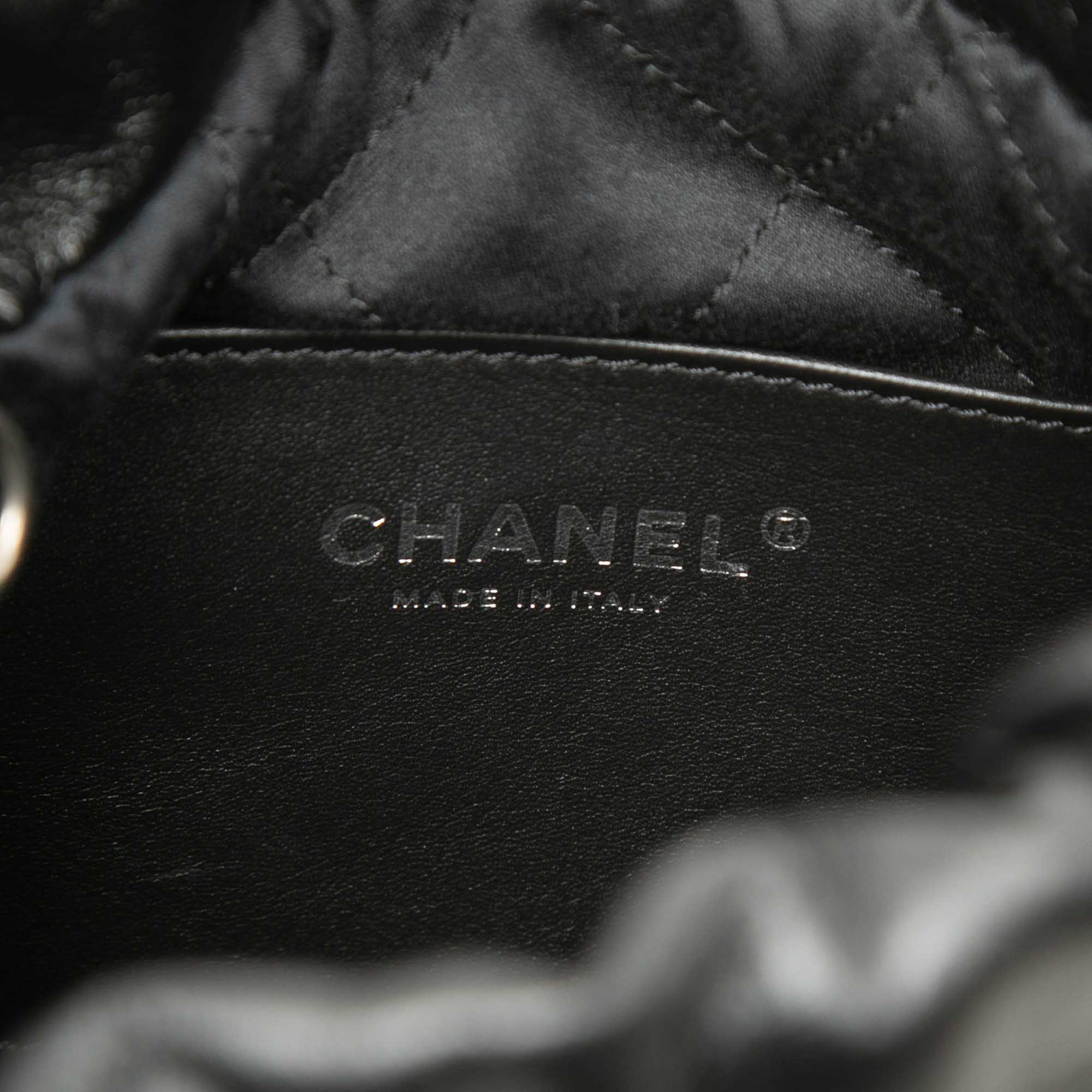 Chanel Mini Shiny Calfskin 22 Handbag - image 5