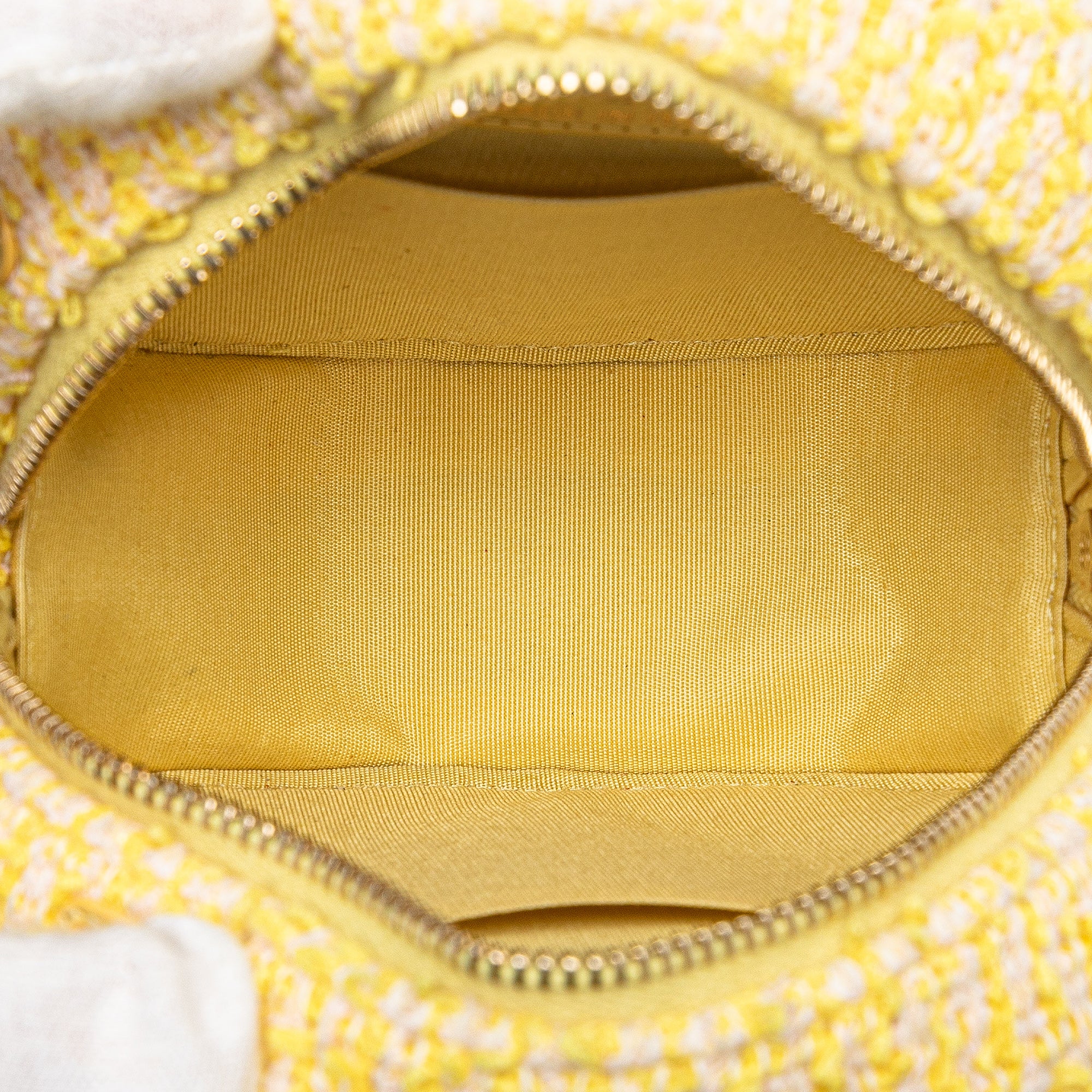 Chanel Tweed 19 Round Clutch with Chain - image 4