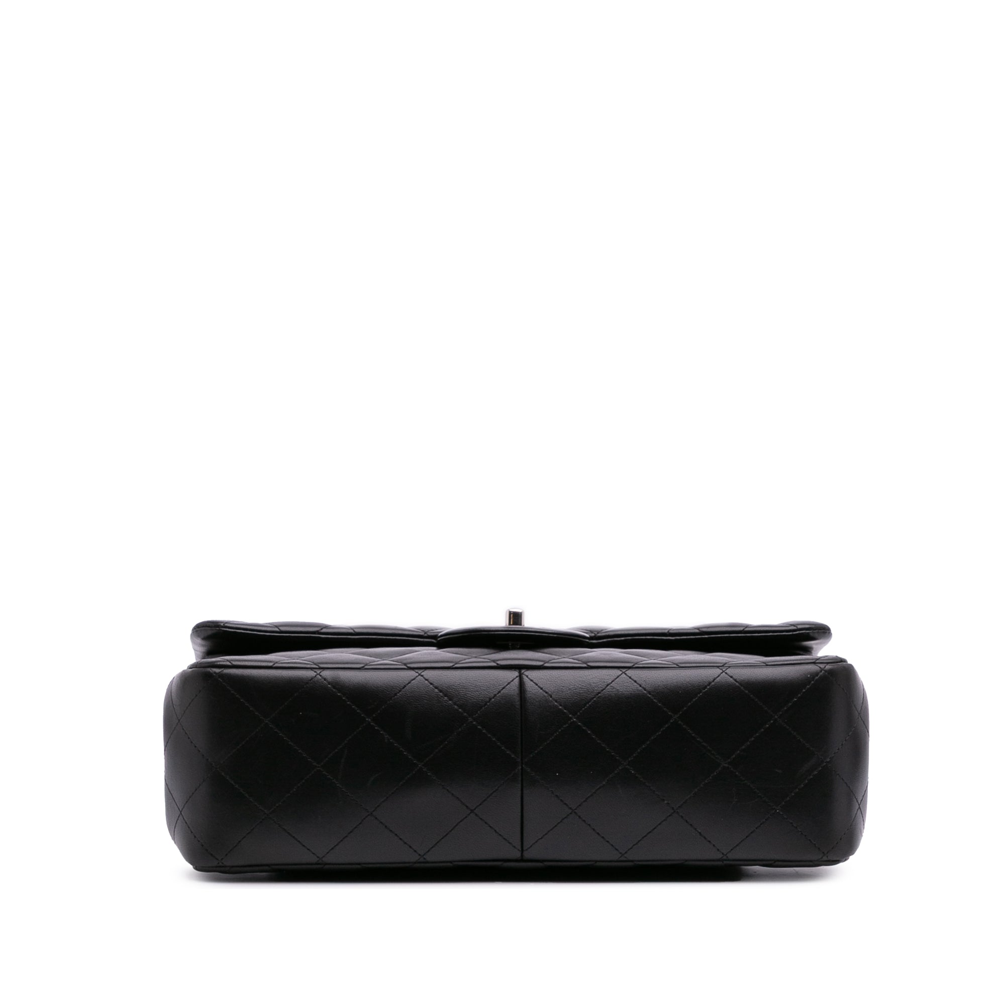 Chanel Jumbo Classic Lambskin Double Flap - image 3