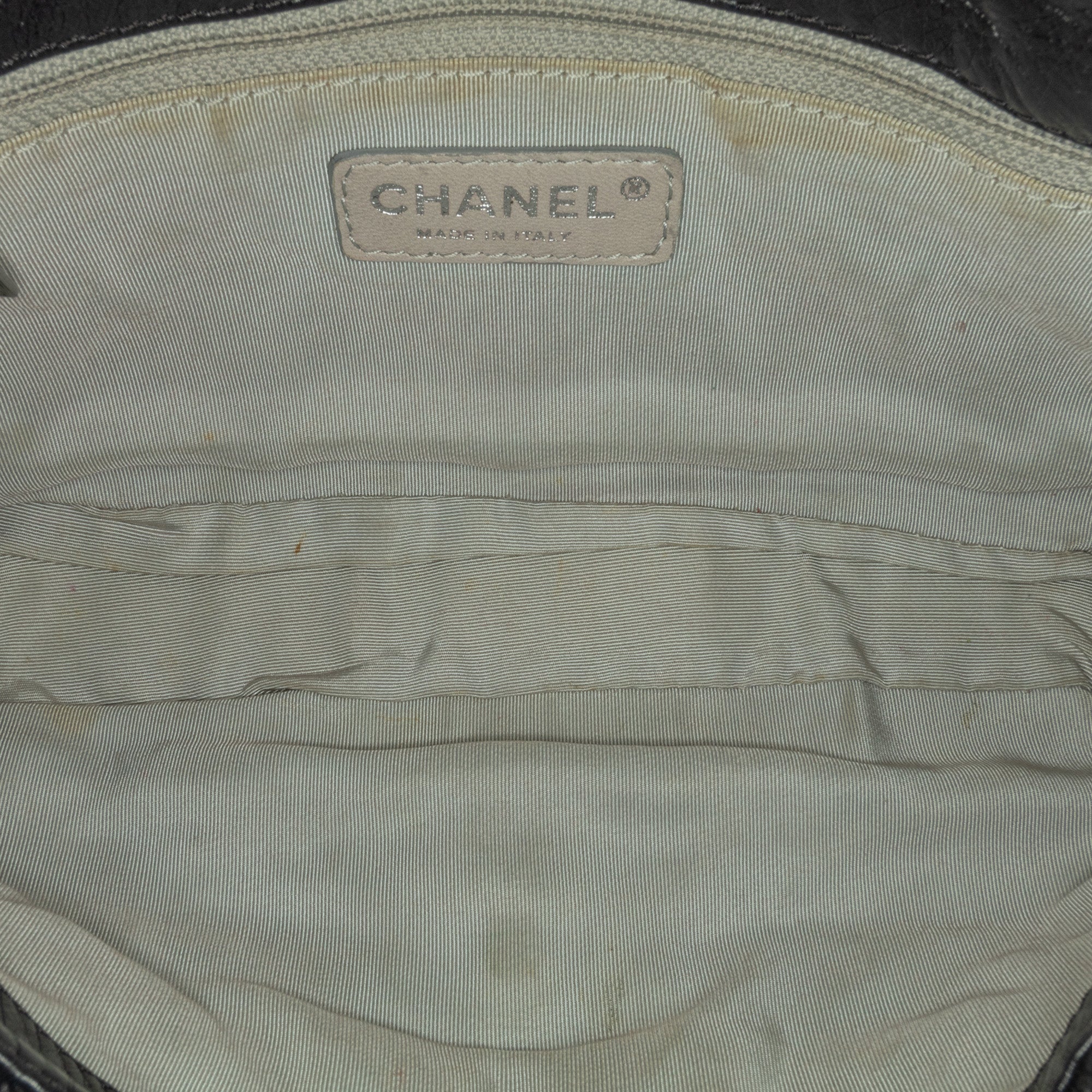Chanel Medium Quilted Lambskin Stravinsky Flap - image 4