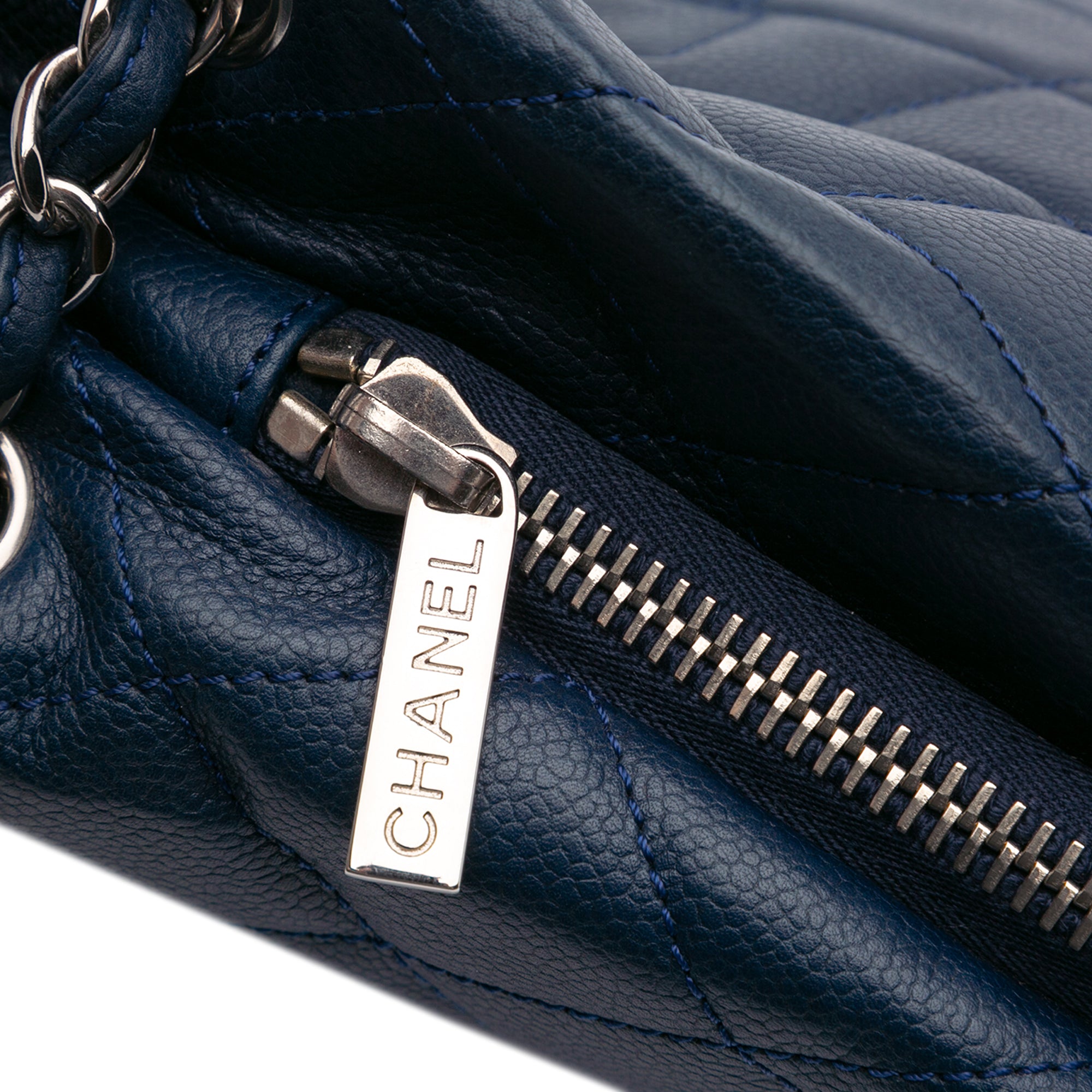 Chanel CC Quilted Caviar Expandable Tote - image 8
