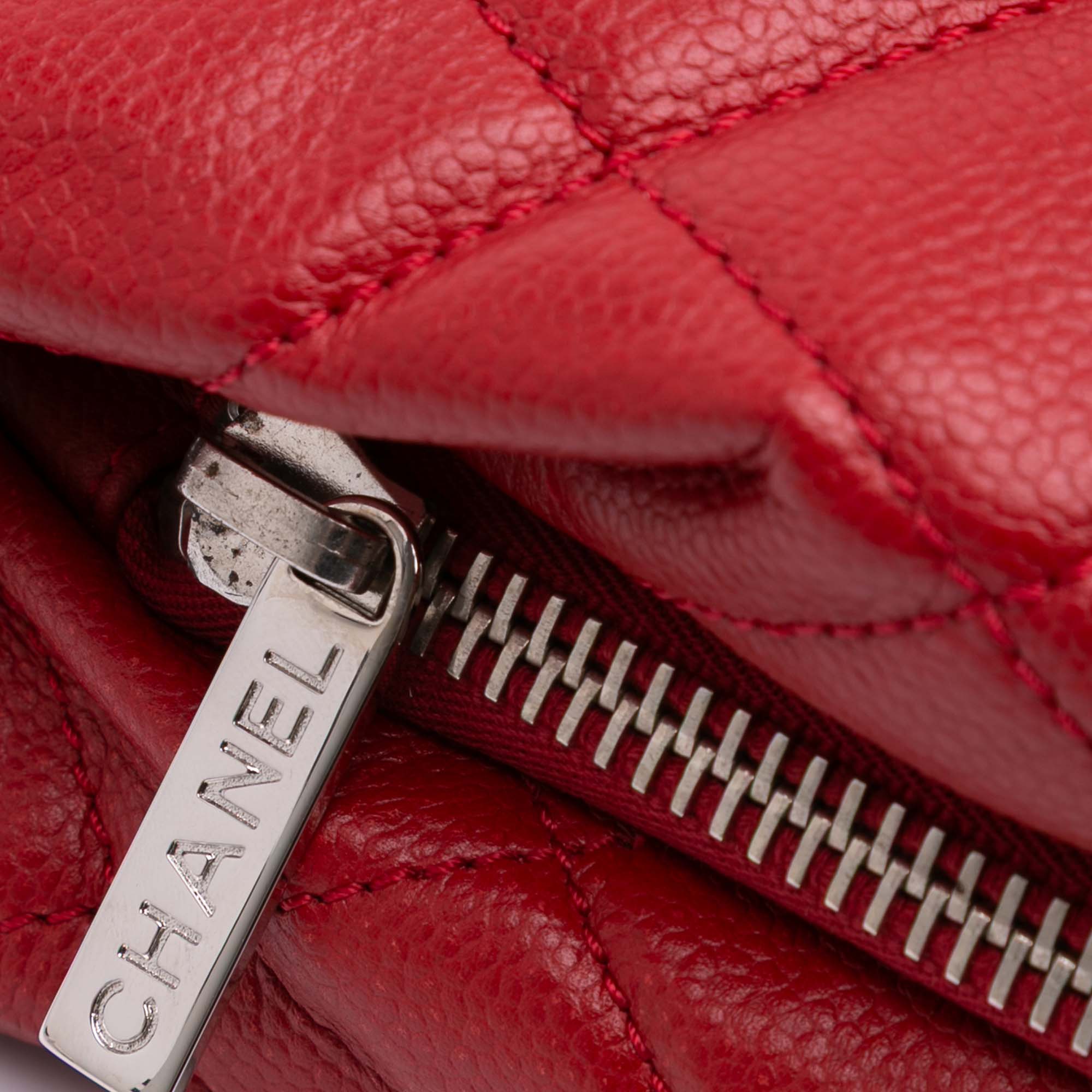 Chanel Quilted Caviar Expandable Zip Tote - image 6