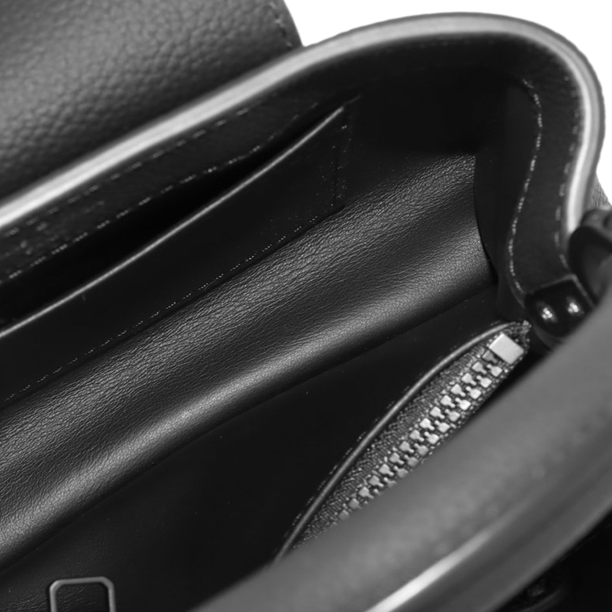 Louis Vuitton Taurillon Mini Capucines East West - image 5