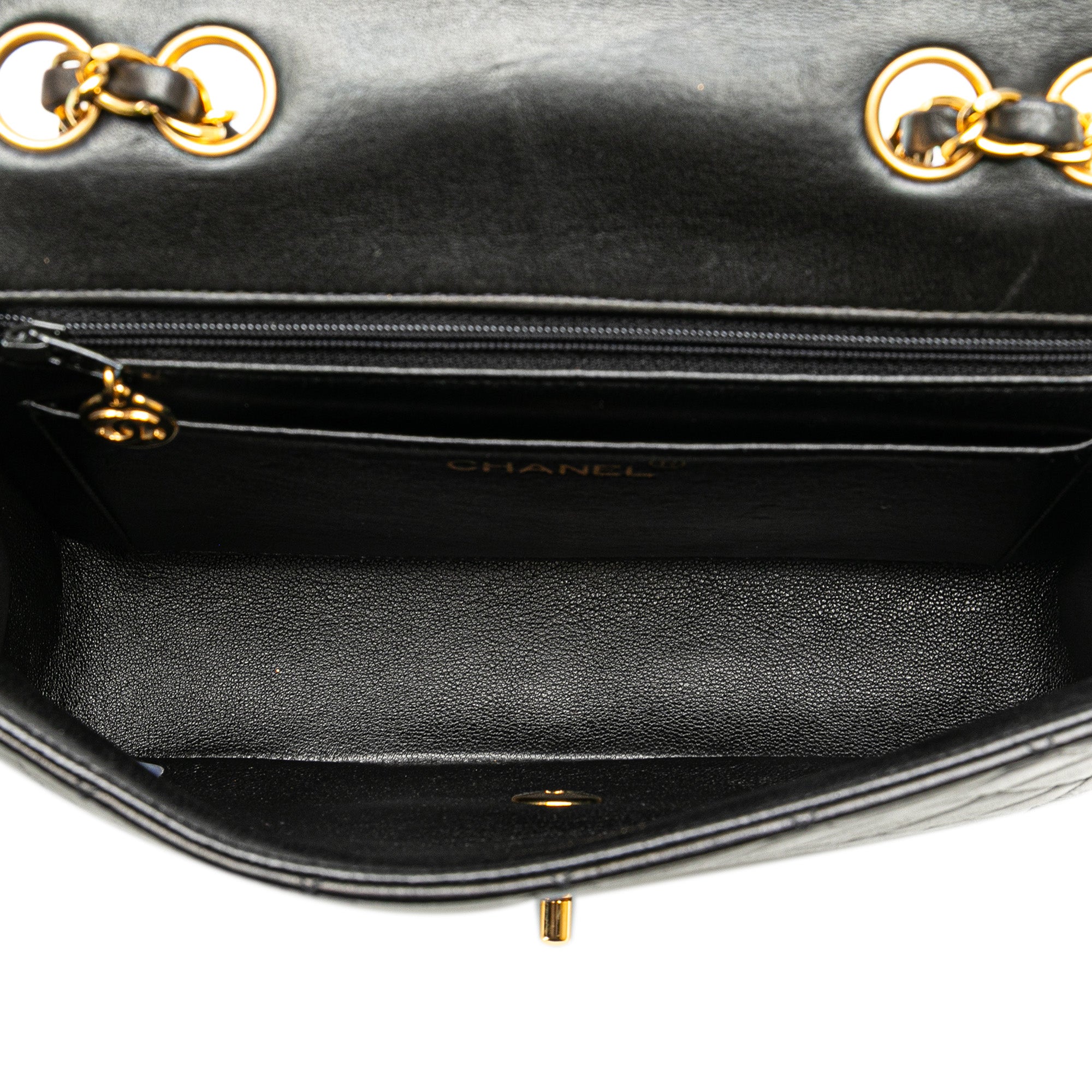 Chanel Medium CC Quilted Lambskin Border Single Flap - image 4