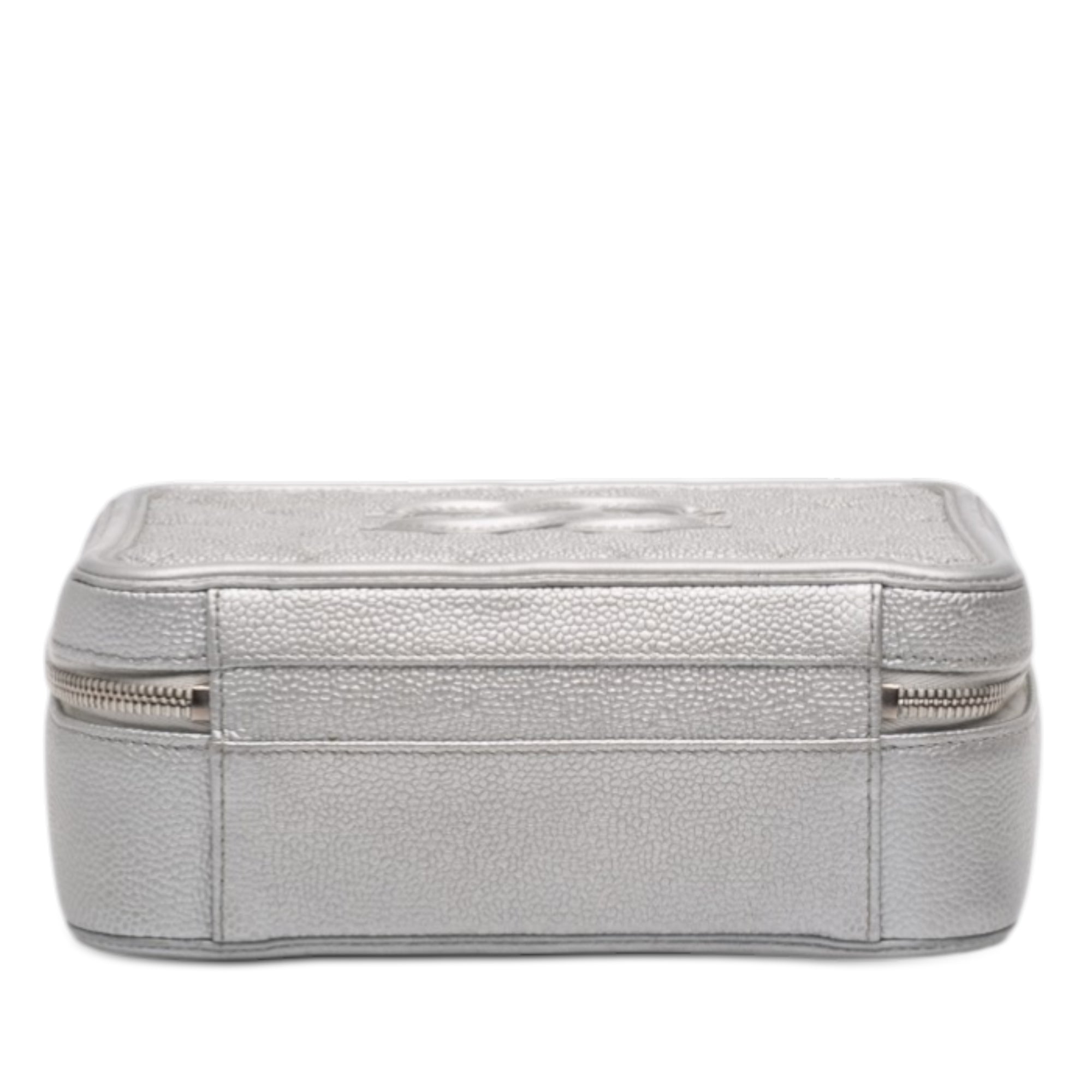 Chanel Medium Caviar CC Filigree Vanity Case - image 3