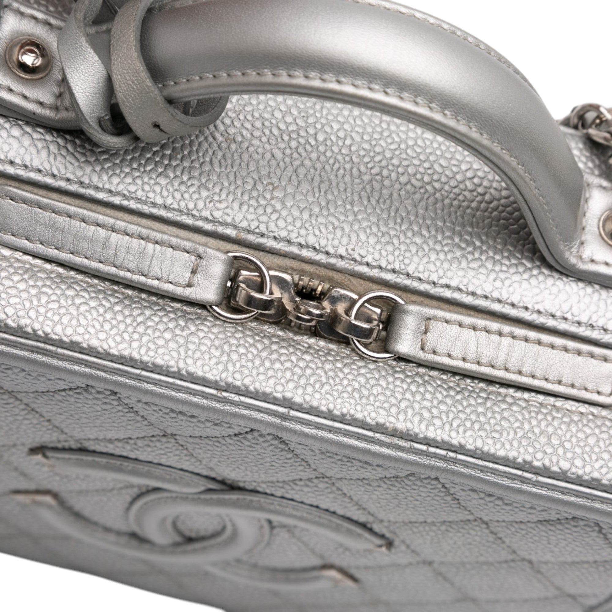 Chanel Medium Caviar CC Filigree Vanity Case - image 7