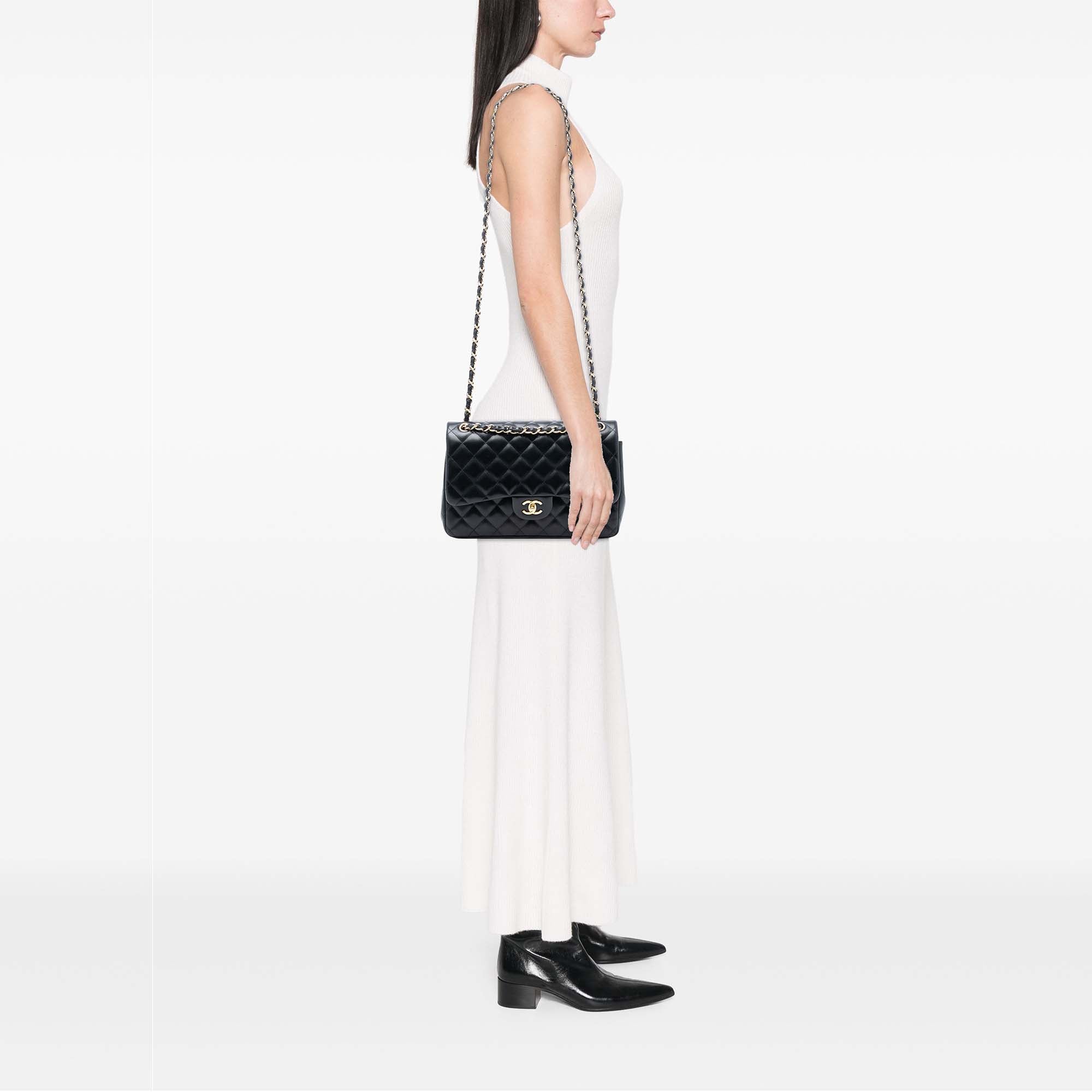 Chanel Jumbo Classic Lambskin Double Flap - image 7