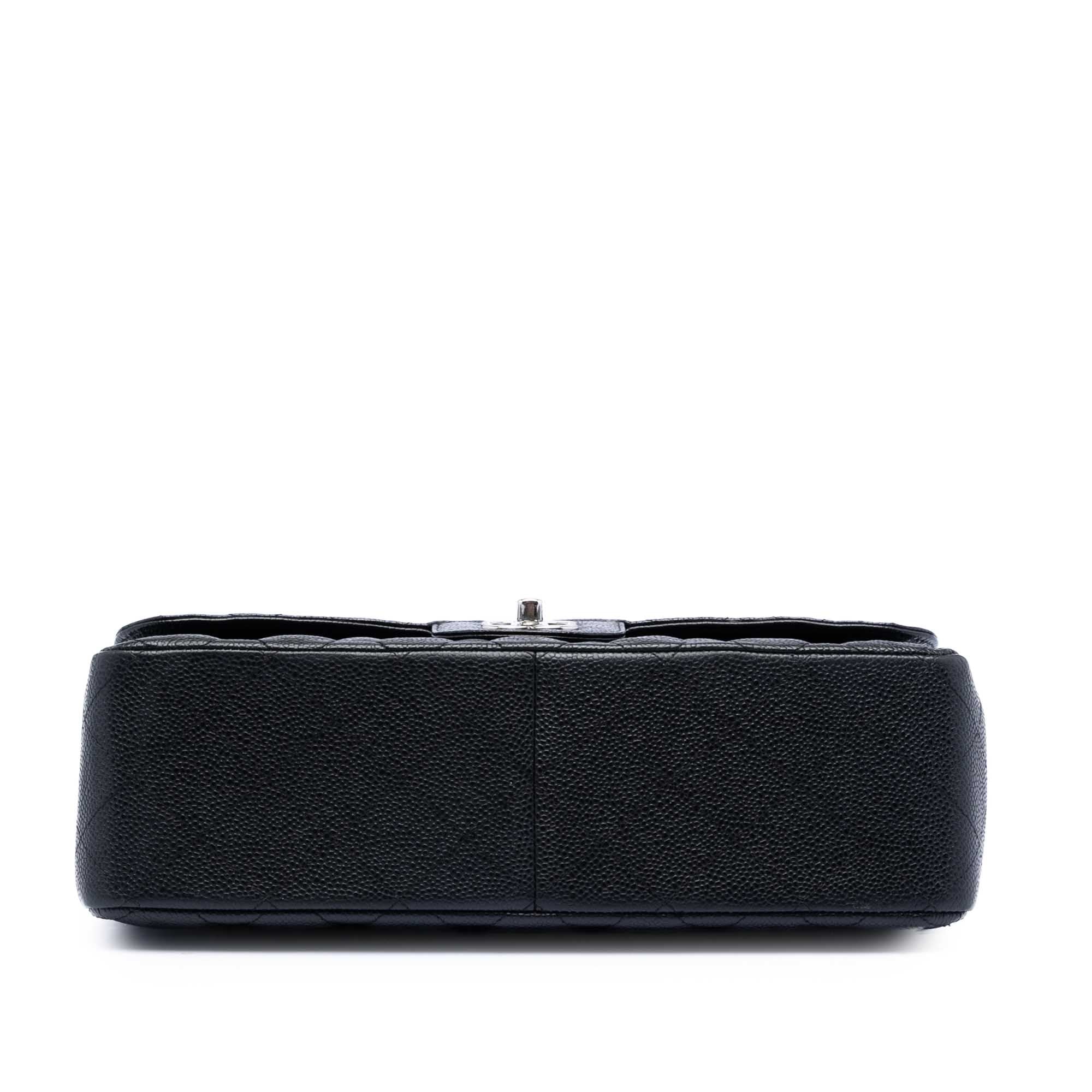 Chanel Jumbo Classic Caviar Double Flap - image 3