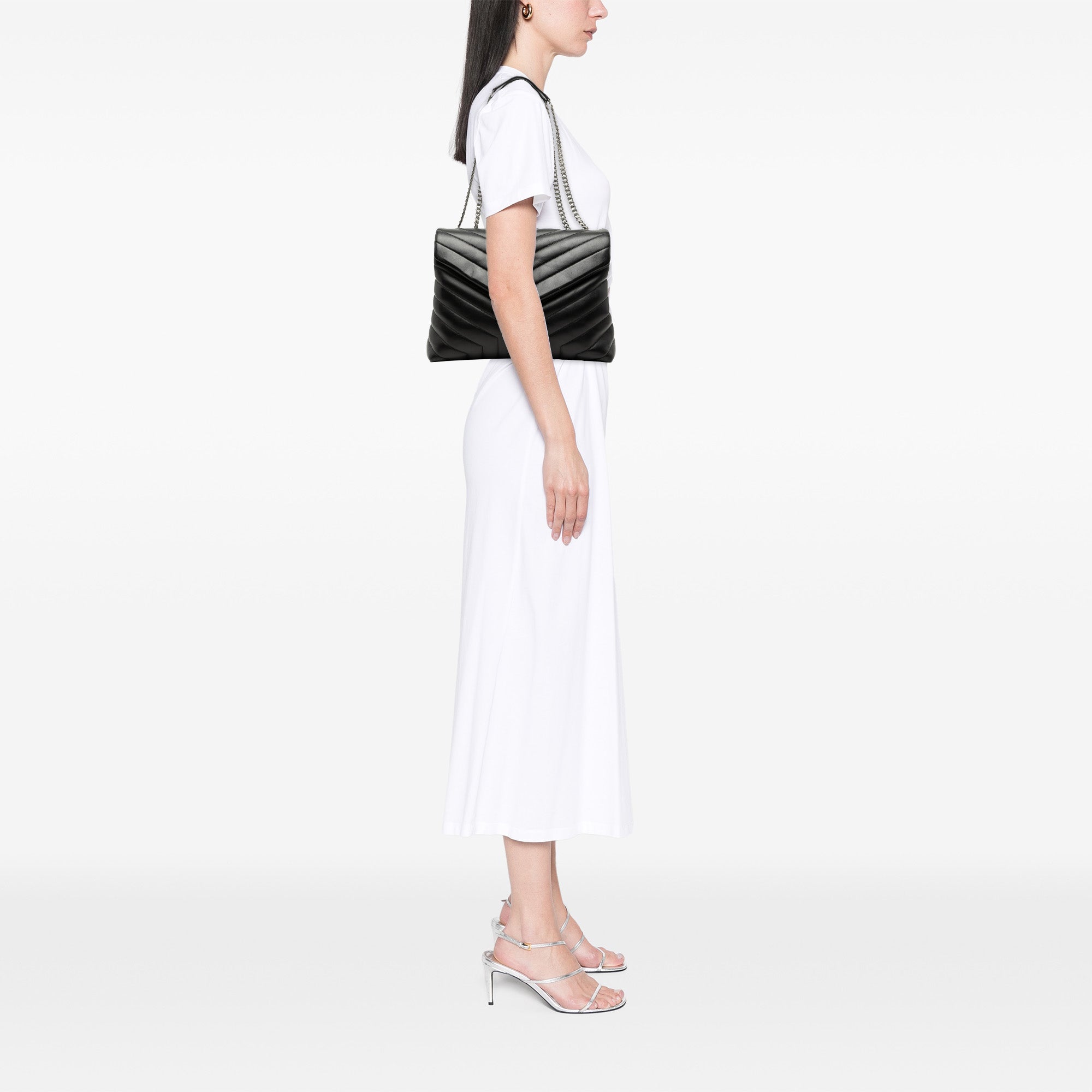 Saint Laurent Medium Matelasse Calfskin Monogram LouLou Shoulder Bag - image 7