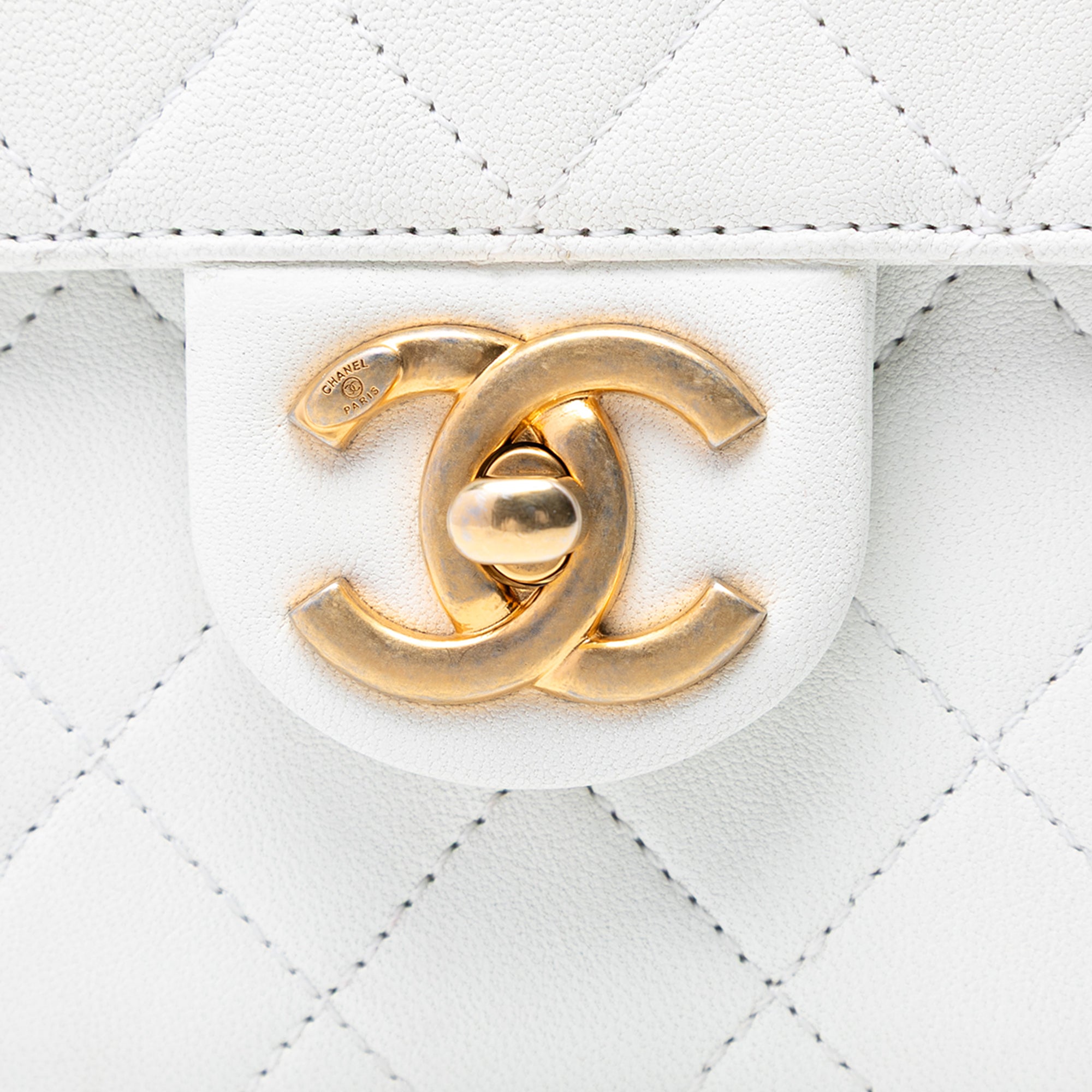 Chanel Small Quilted Lambskin Chic Pearls Flap - image 5
