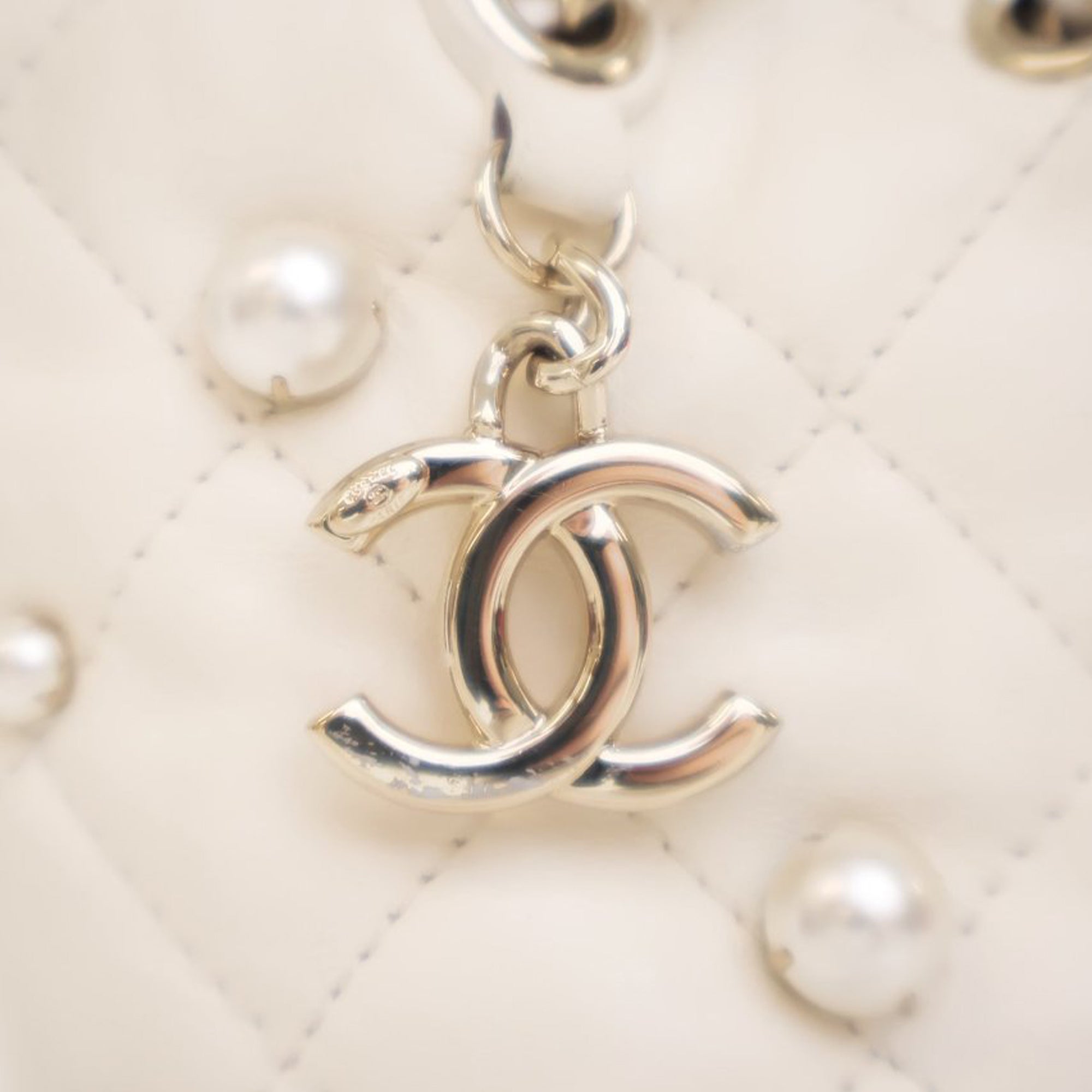 Chanel Mini Quilted Lambskin About Pearls Drawstring Bucket Bag - image 5
