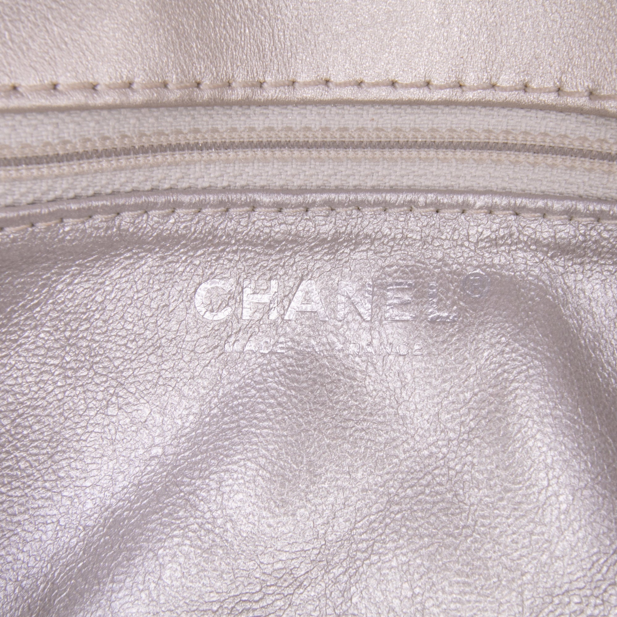 Chanel Reissue 2.55 Metallic Lambskin Clutch With Chain - image 5