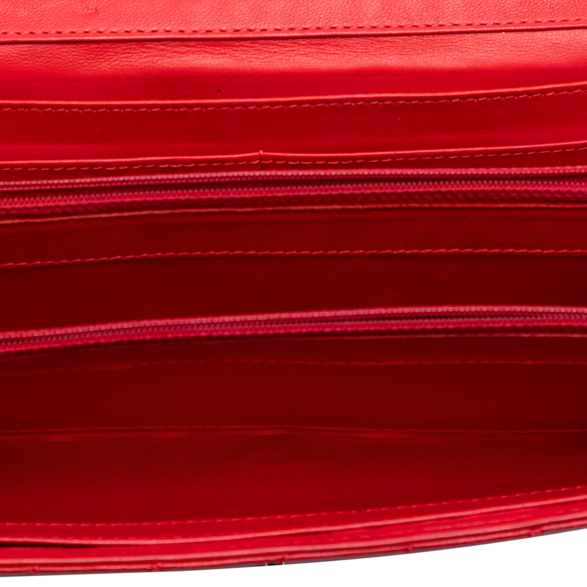 Chanel Classic Lambskin East West Wallet on Chain - image 4