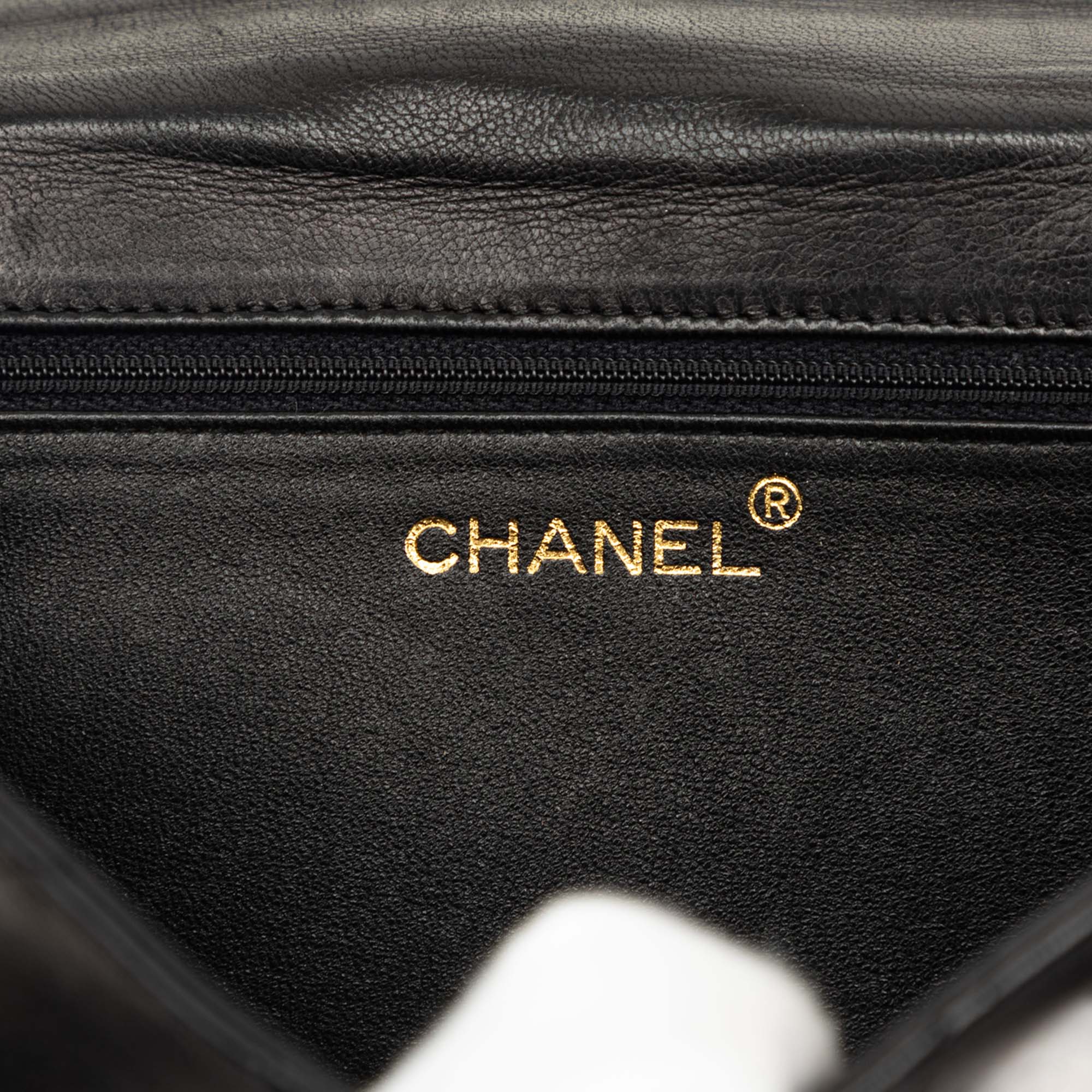 Chanel CC Quilted Lambskin Chain Flap - image 5
