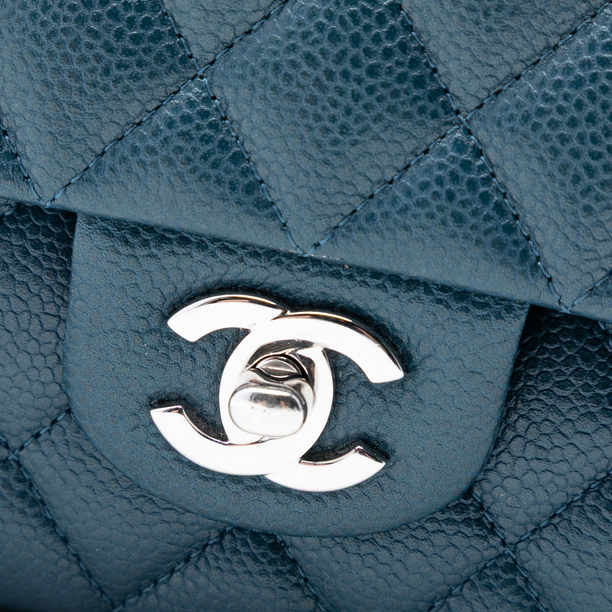 Chanel Medium Classic Caviar Double Flap - image 6