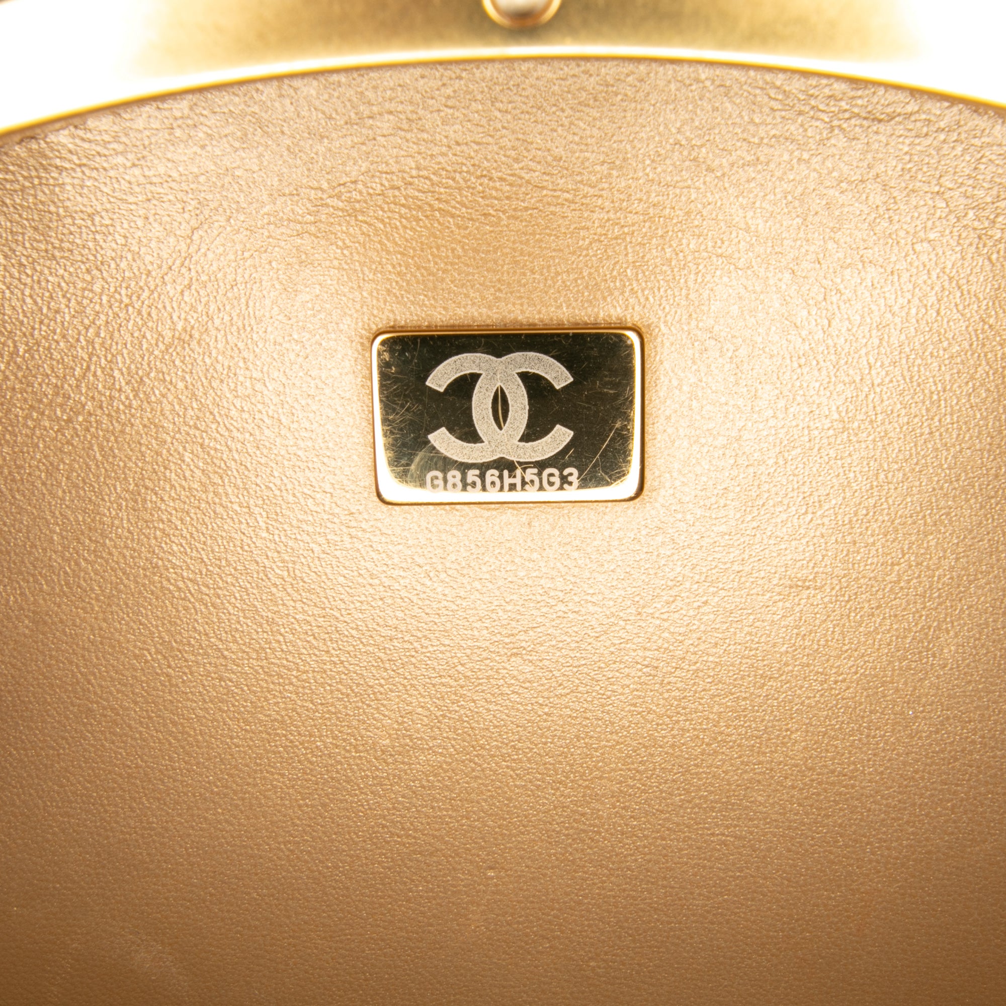 Chanel CC Quilted Lambskin Frame Vanity Case - image 6
