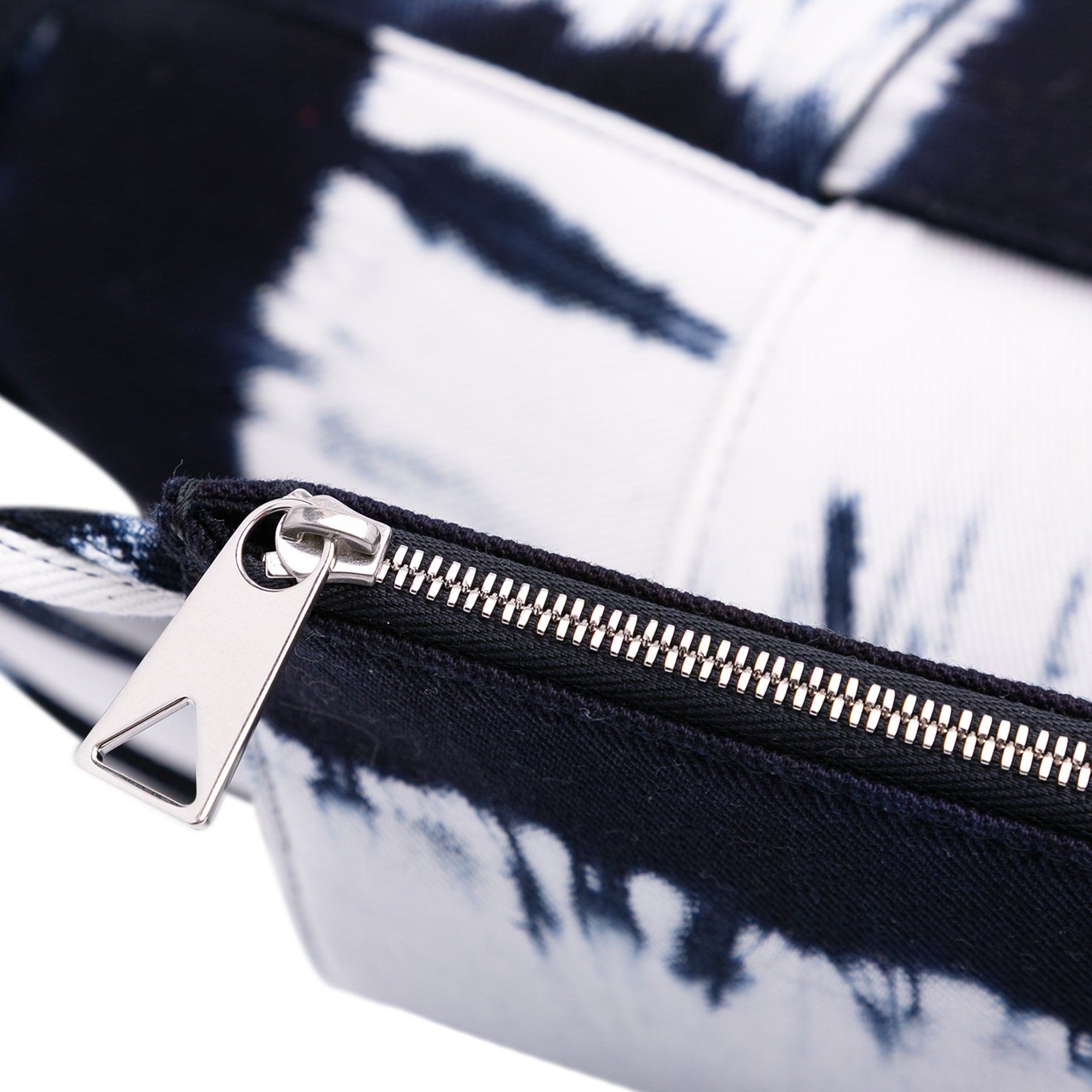 Bottega Veneta Large Denim Intrecciato Tie Dye Arco Tote - image 9
