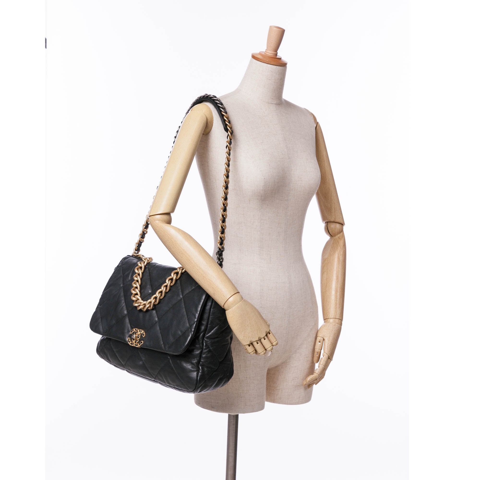 Chanel Maxi Lambskin 19 Flap - image 10