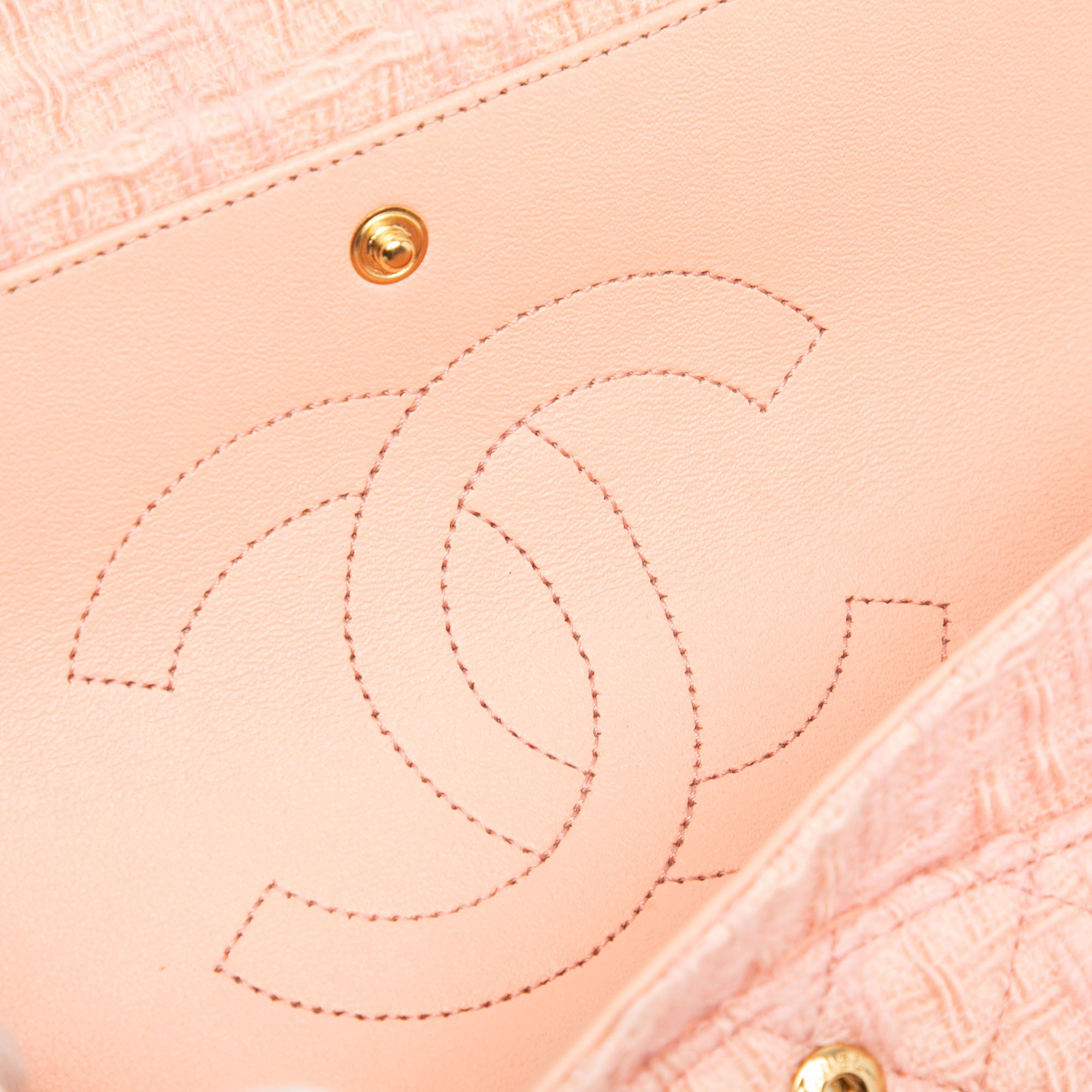Chanel Reissue 2.55 Tweed Single Flap 225 - image 6