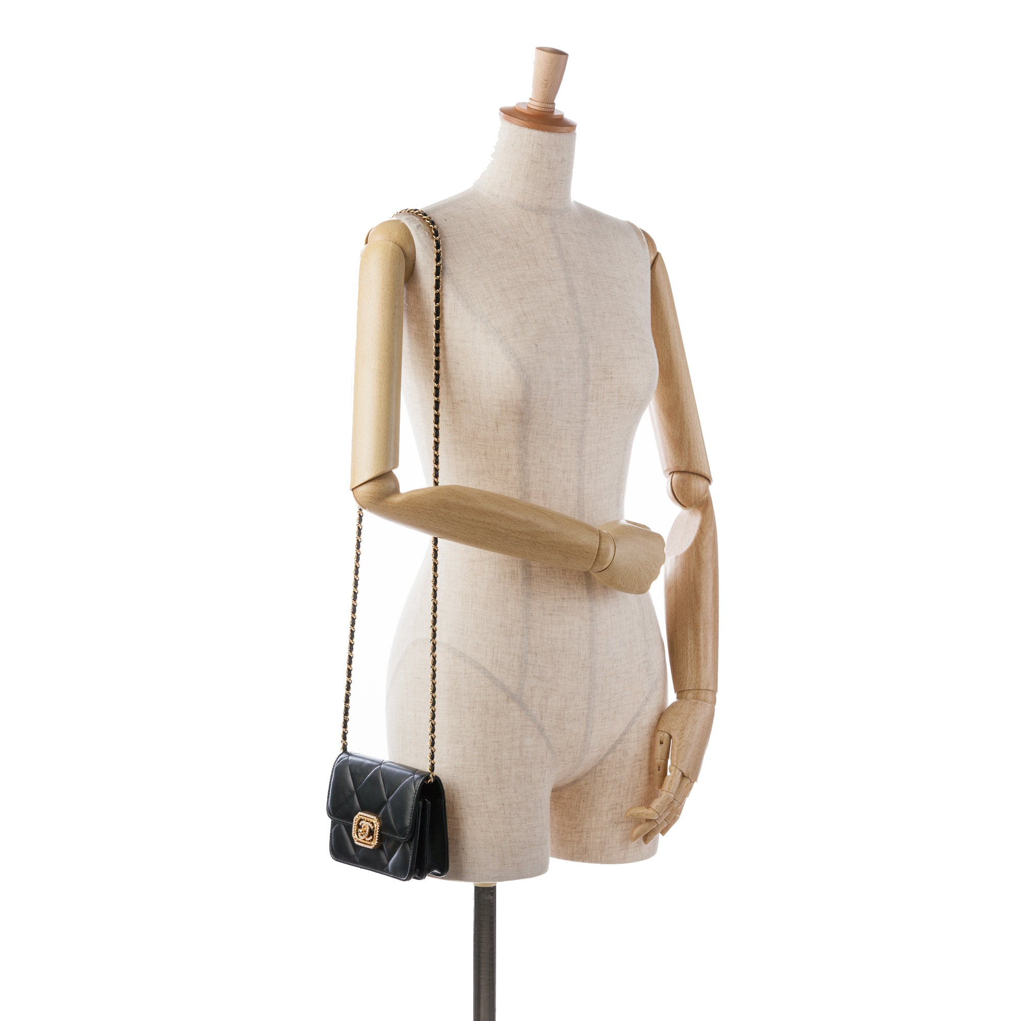 Chanel Quilted Calfskin Strass Clutch With Chain Flap - image 8