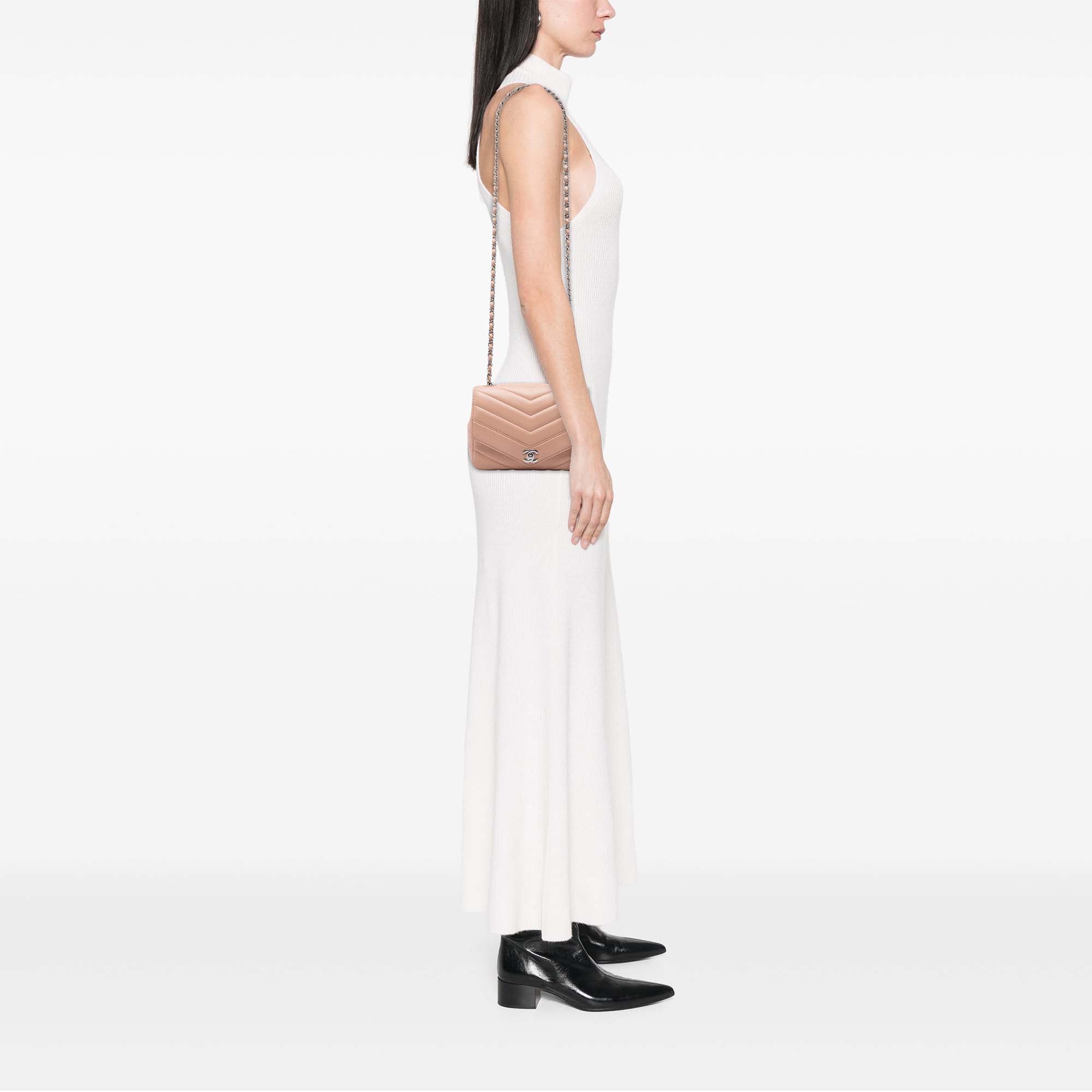 Chanel Small Chevron Caviar Data Center Envelope Flap - image 5