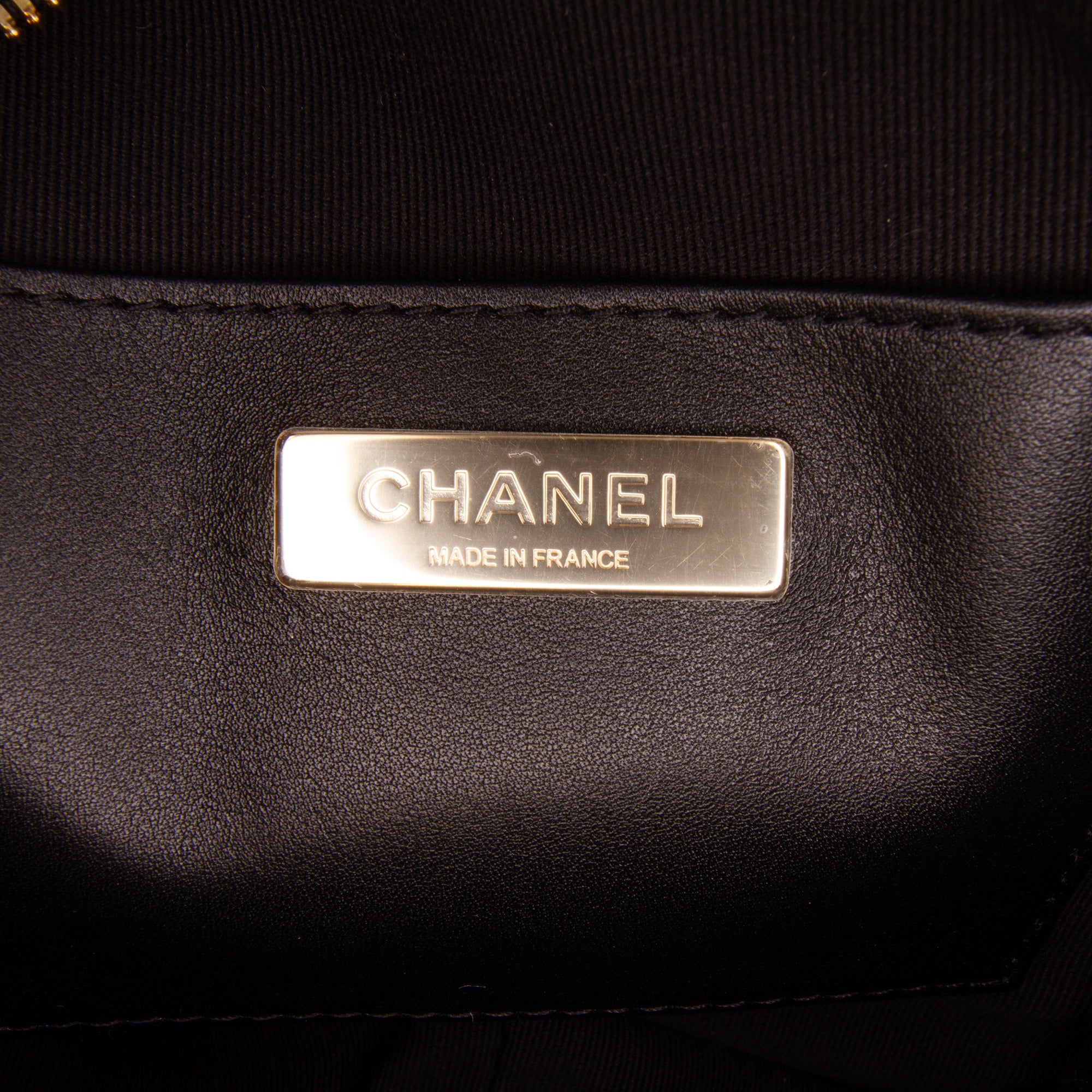 Chanel Quilted Satin Walk Of Fame Star Crossbody - image 4