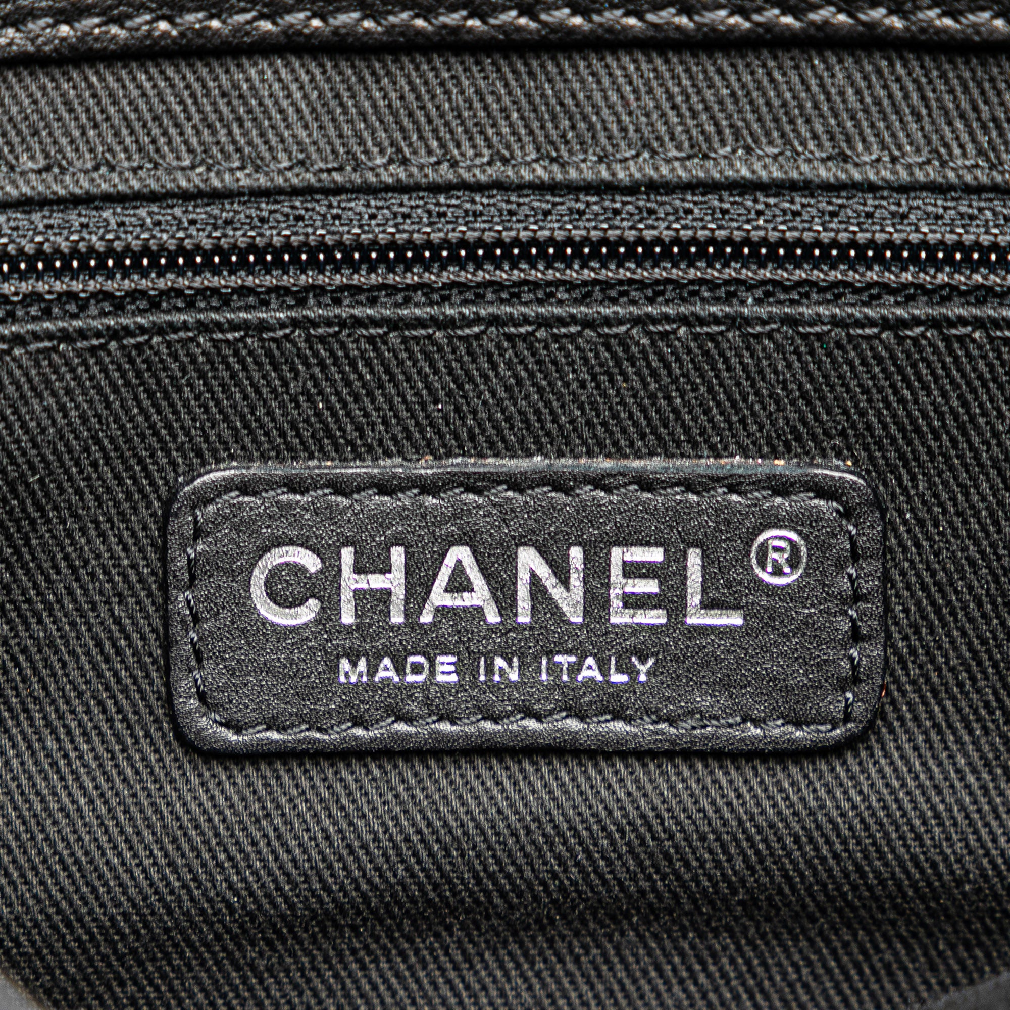 Chanel Quilted Calfskin Double Stitch Crossbody - image 5