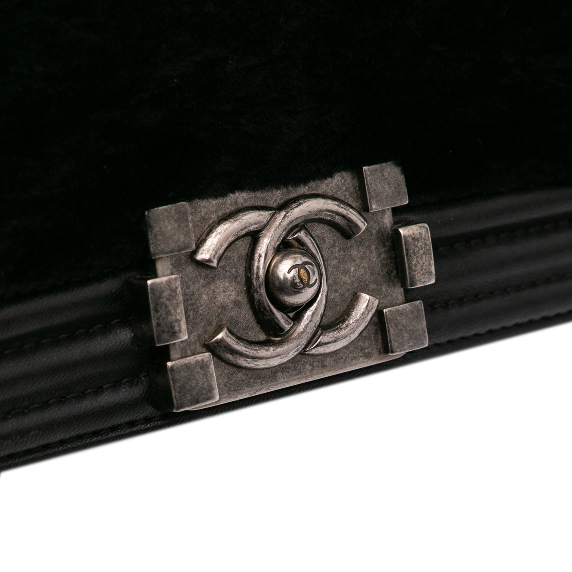 Chanel Shearling East West Boy Flap - image 9