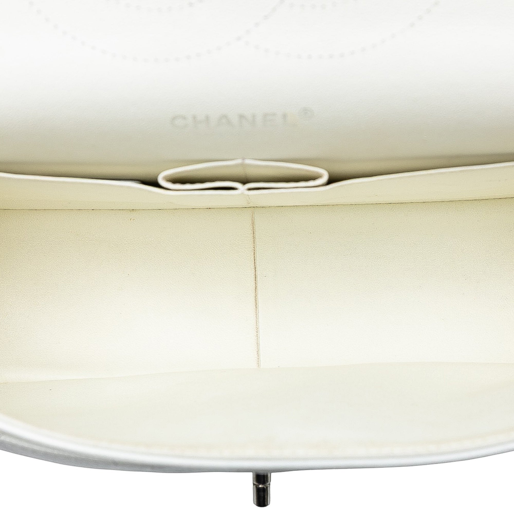 Chanel Jumbo Classic Caviar Double Flap - image 4