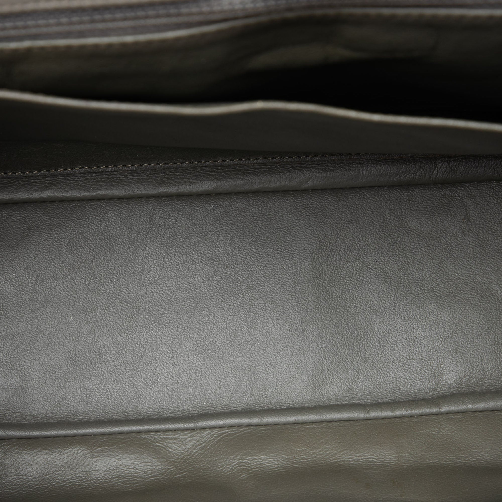 Chanel Maxi Classic Caviar Single Flap - image 4