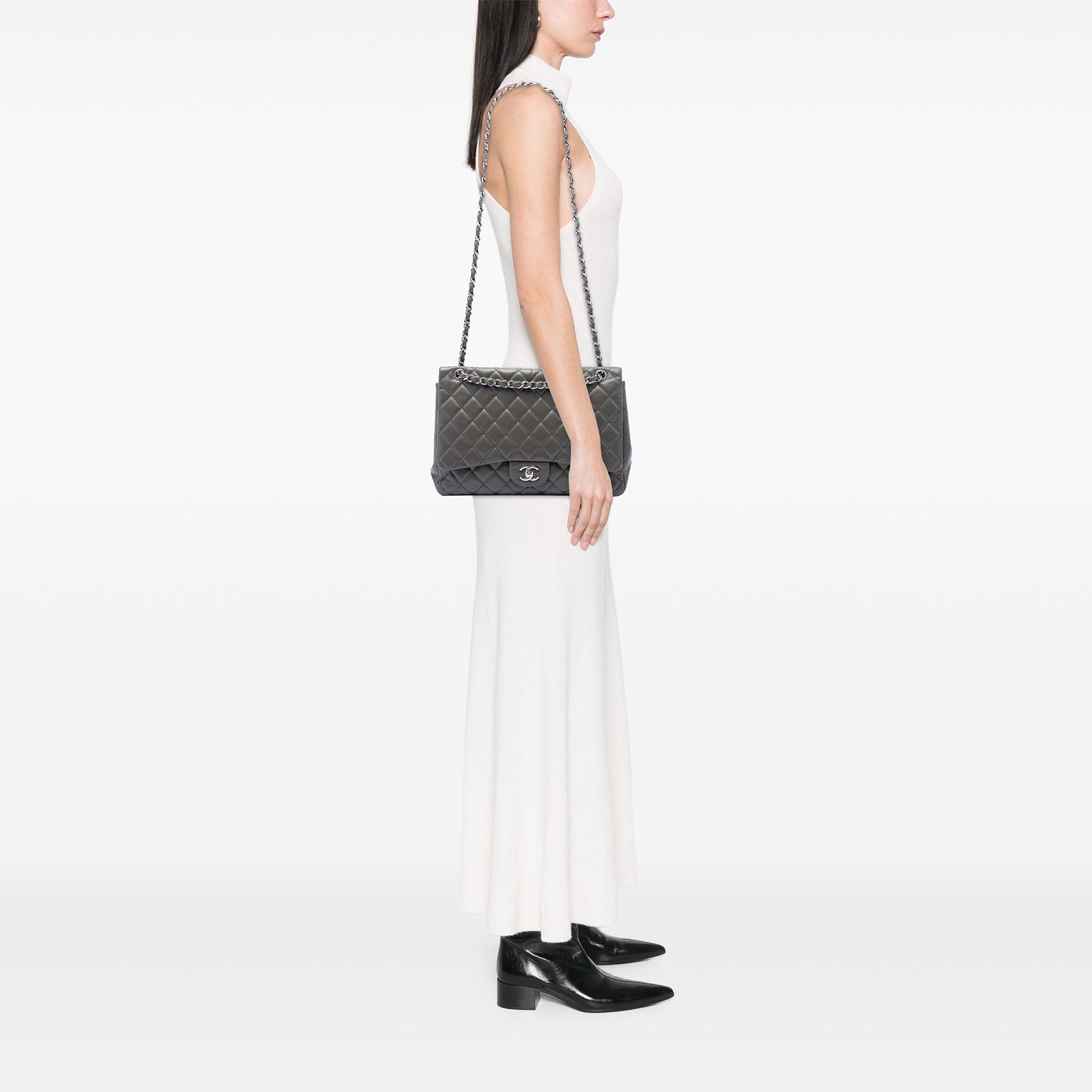 Chanel Maxi Classic Caviar Single Flap - image 6
