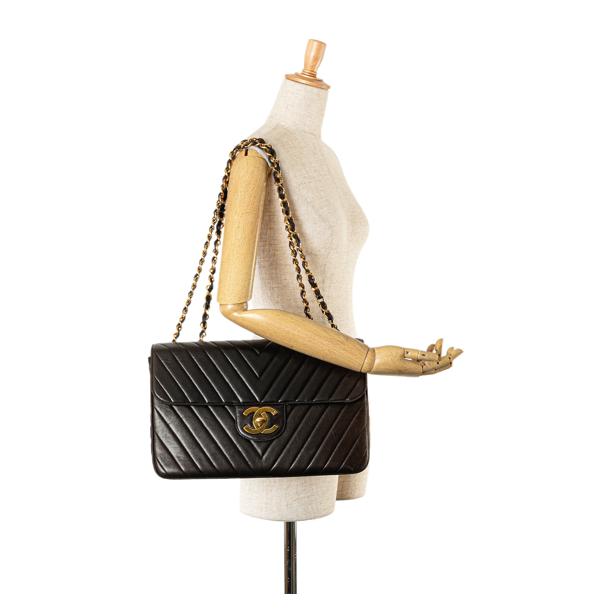 Chanel Maxi XL Chevron Lambskin Single Flap - image 12
