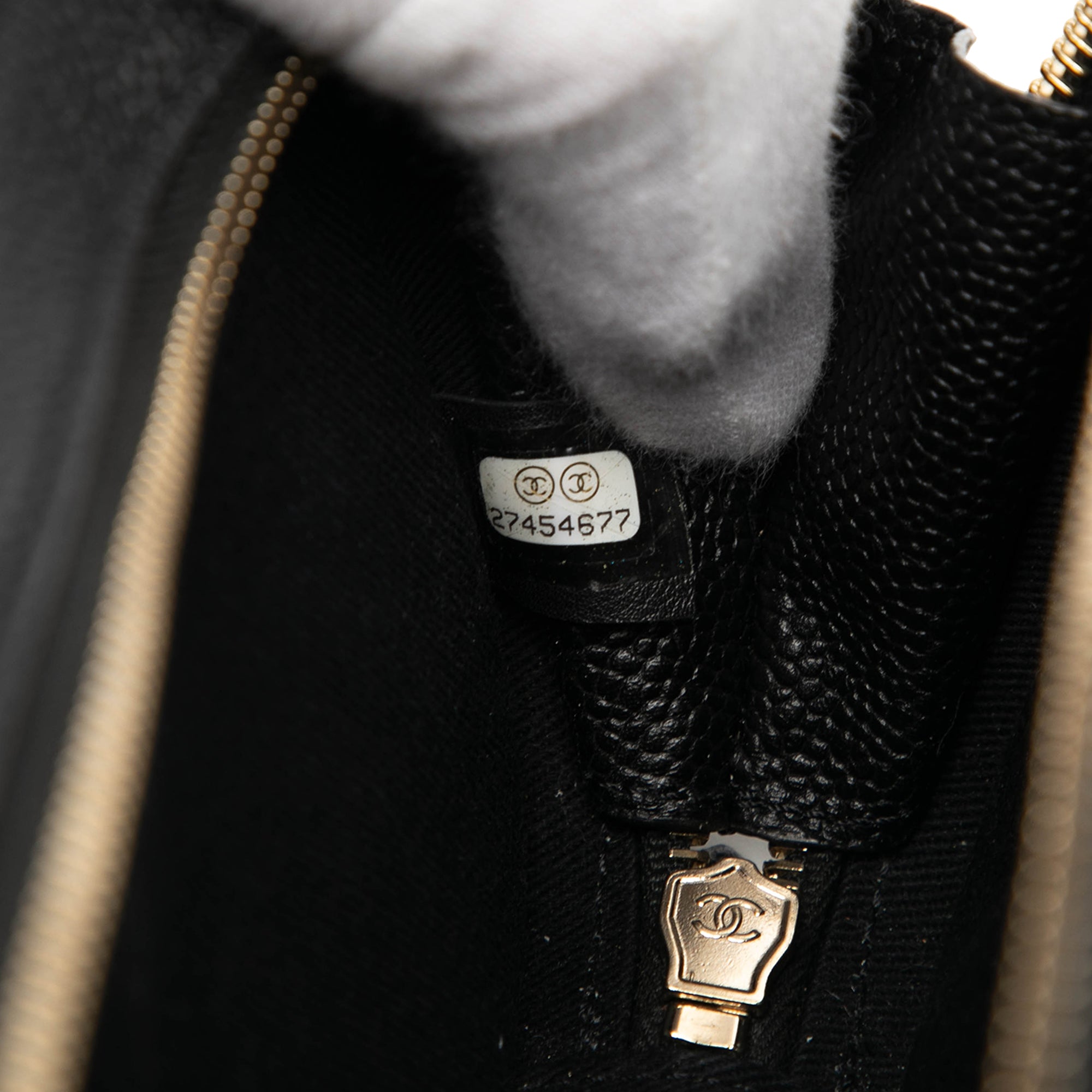 Chanel CC Stitched Caviar Chic Affinity Belt Bag - image 6