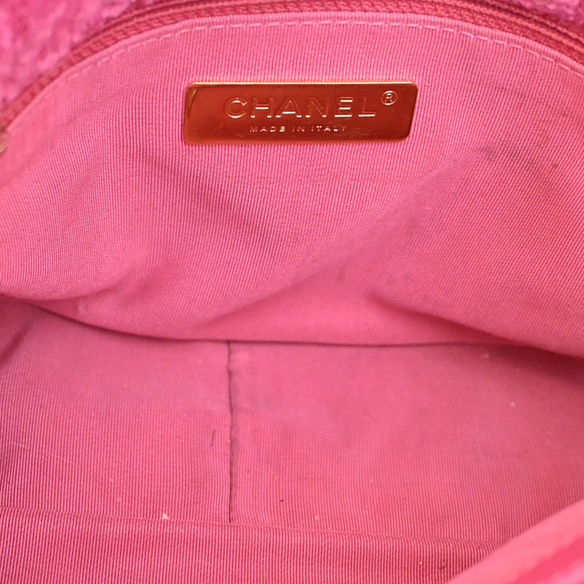 Chanel Medium Tweed 19 Flap - image 6