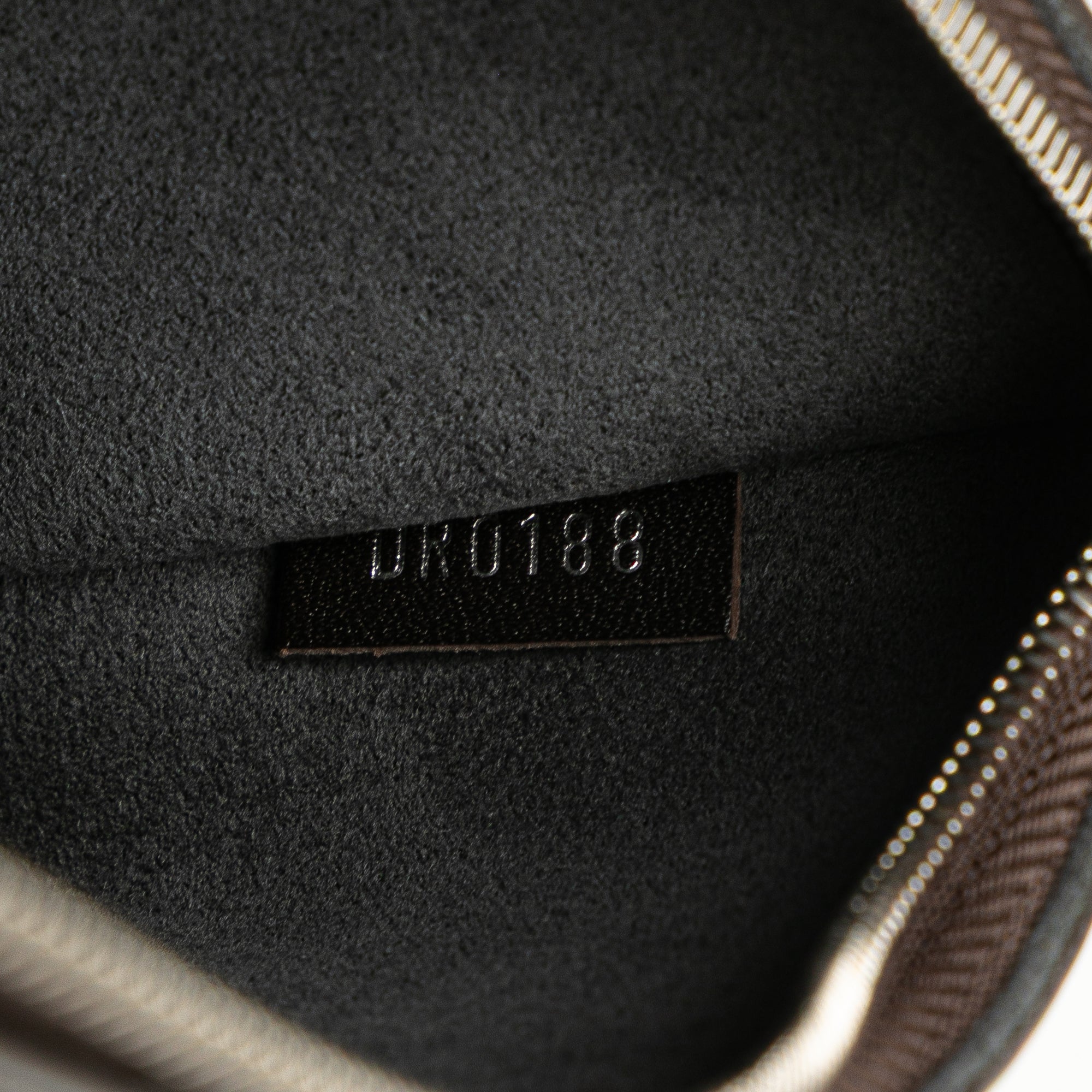 Louis Vuitton Monogram Mahina Hina MM - image 6