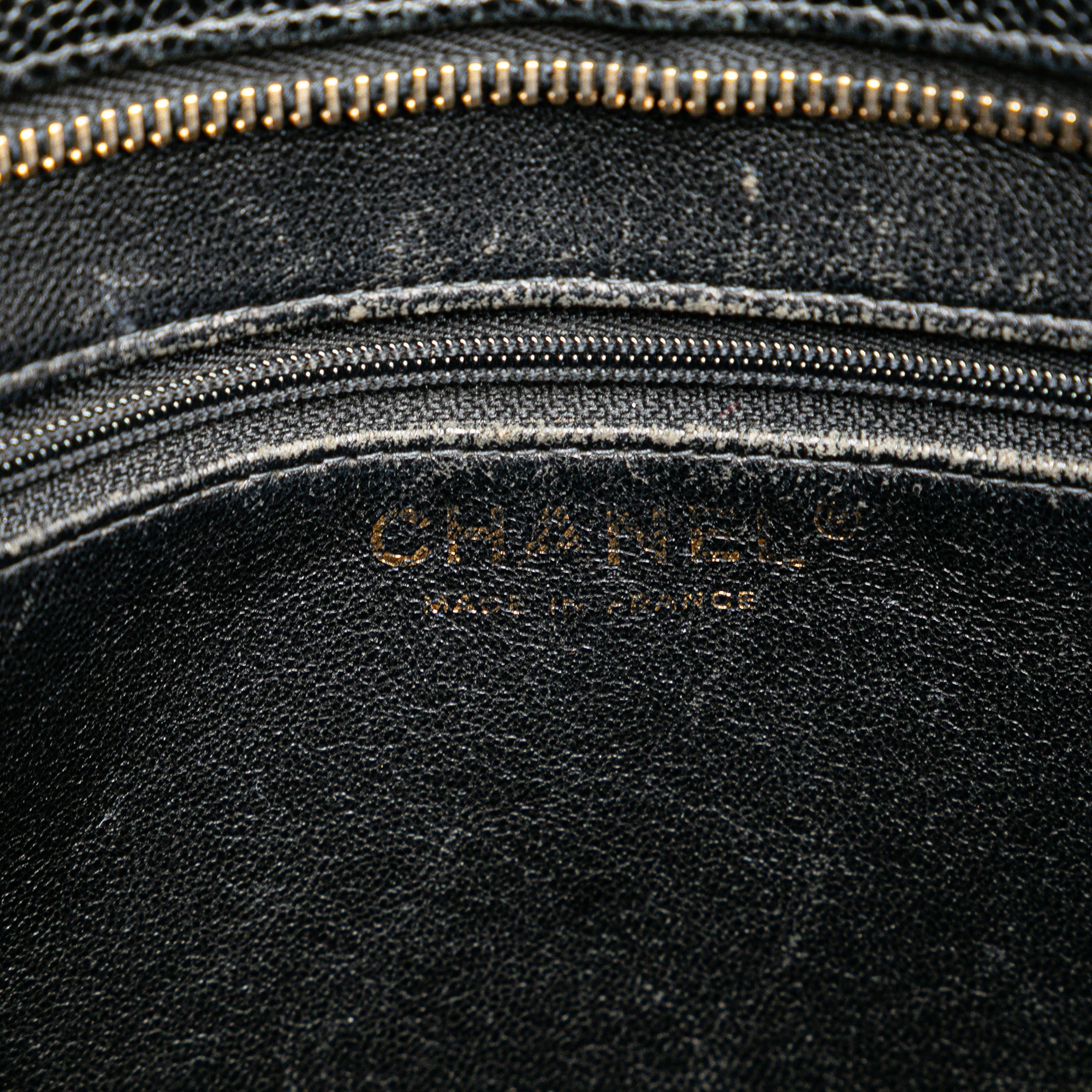 Chanel Caviar Medallion Tote - image 5