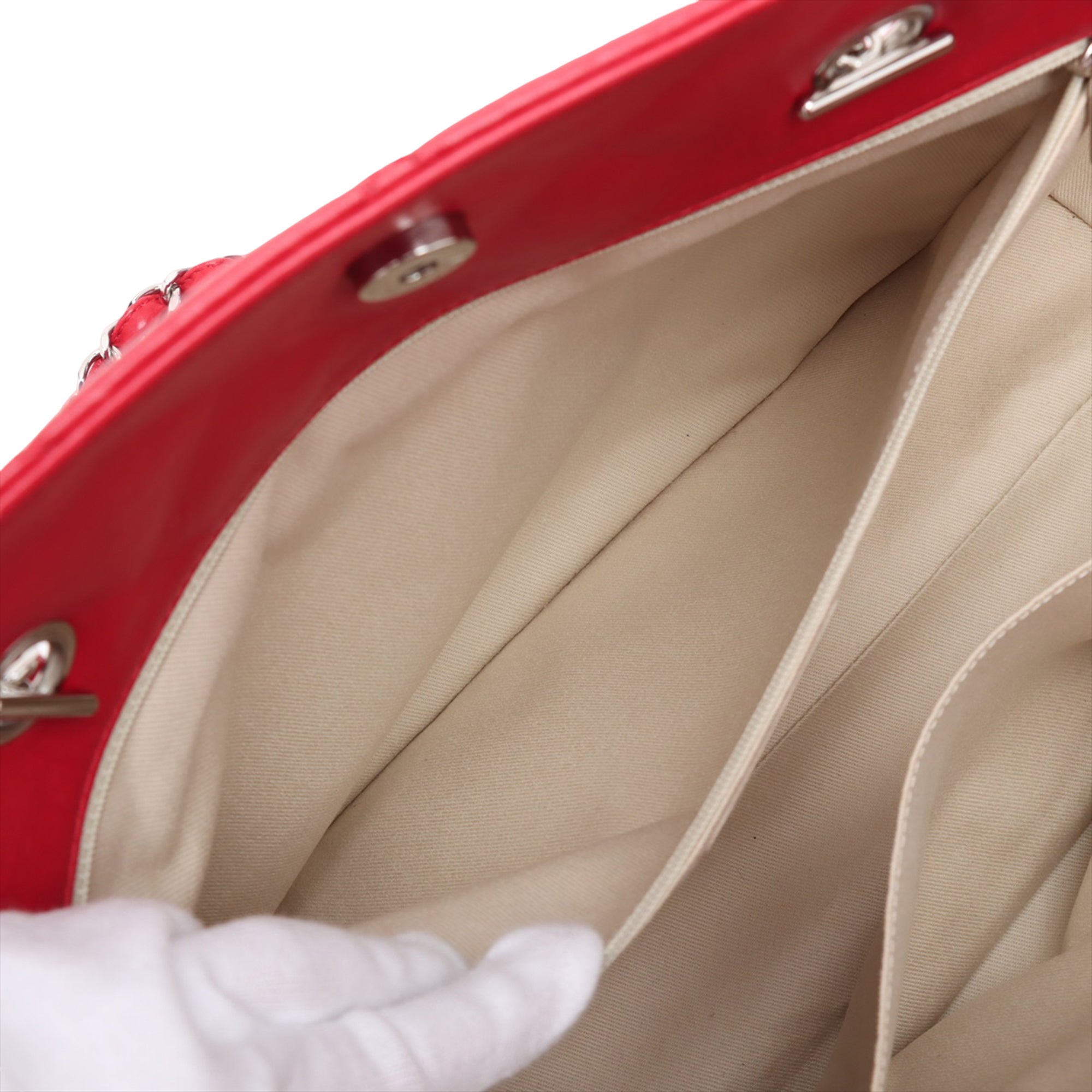 Chanel Large Quilted Calfskin In The Business Tote - image 5