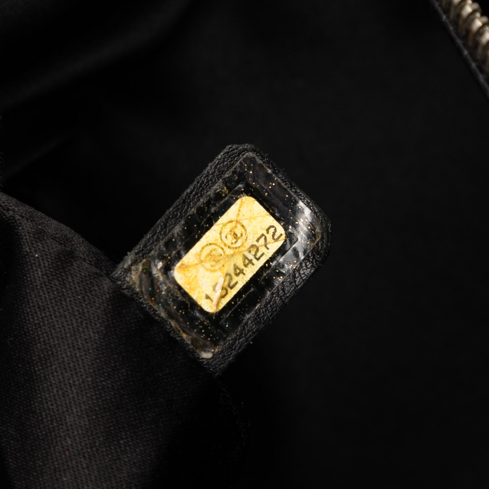 Chanel Caviar Grand Shopping Tote - image 6