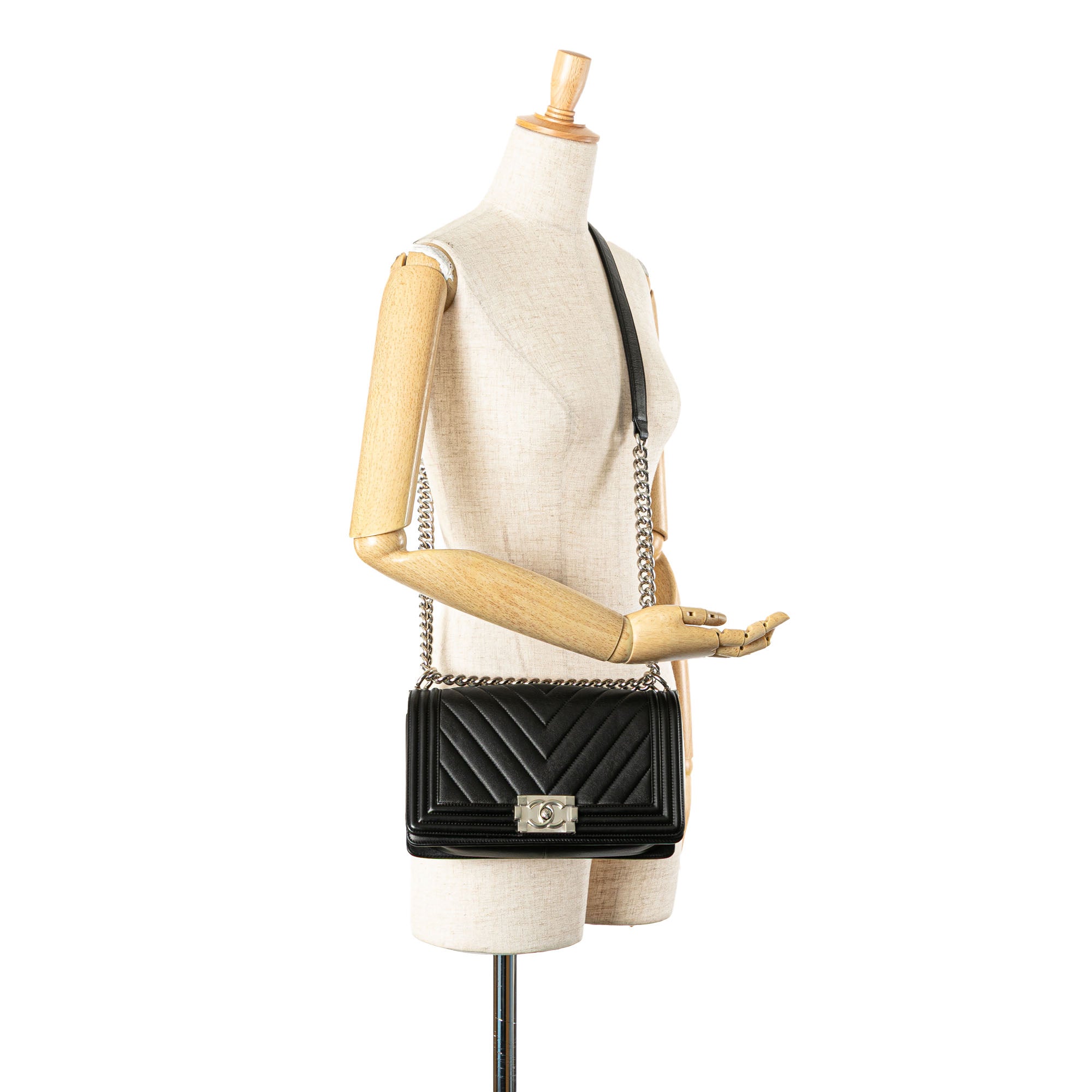 Chanel Old Medium Chevron Caviar Boy Flap - image 14
