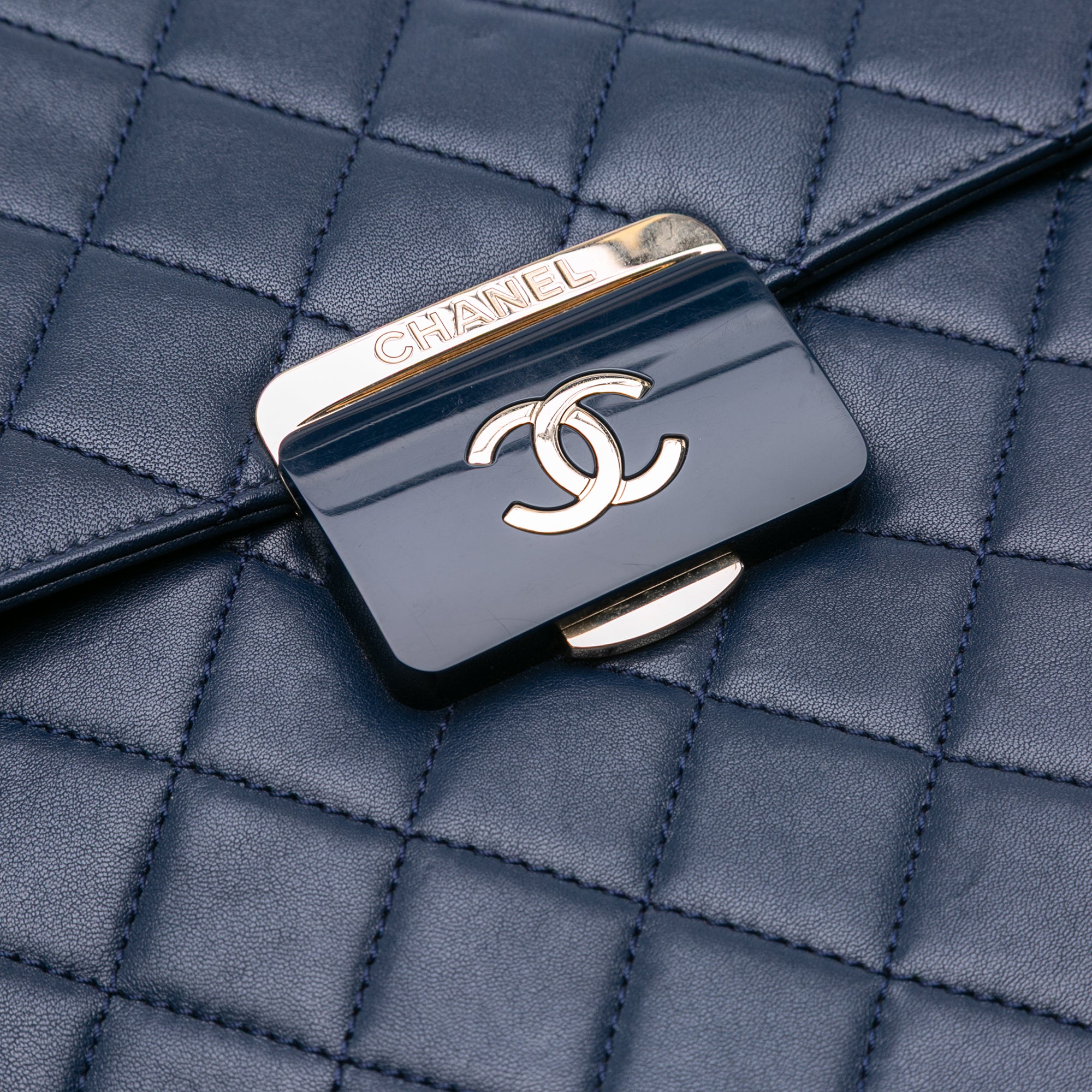 Chanel Quilted Sheepskin Beauty Lock Shopping Tote - image 8