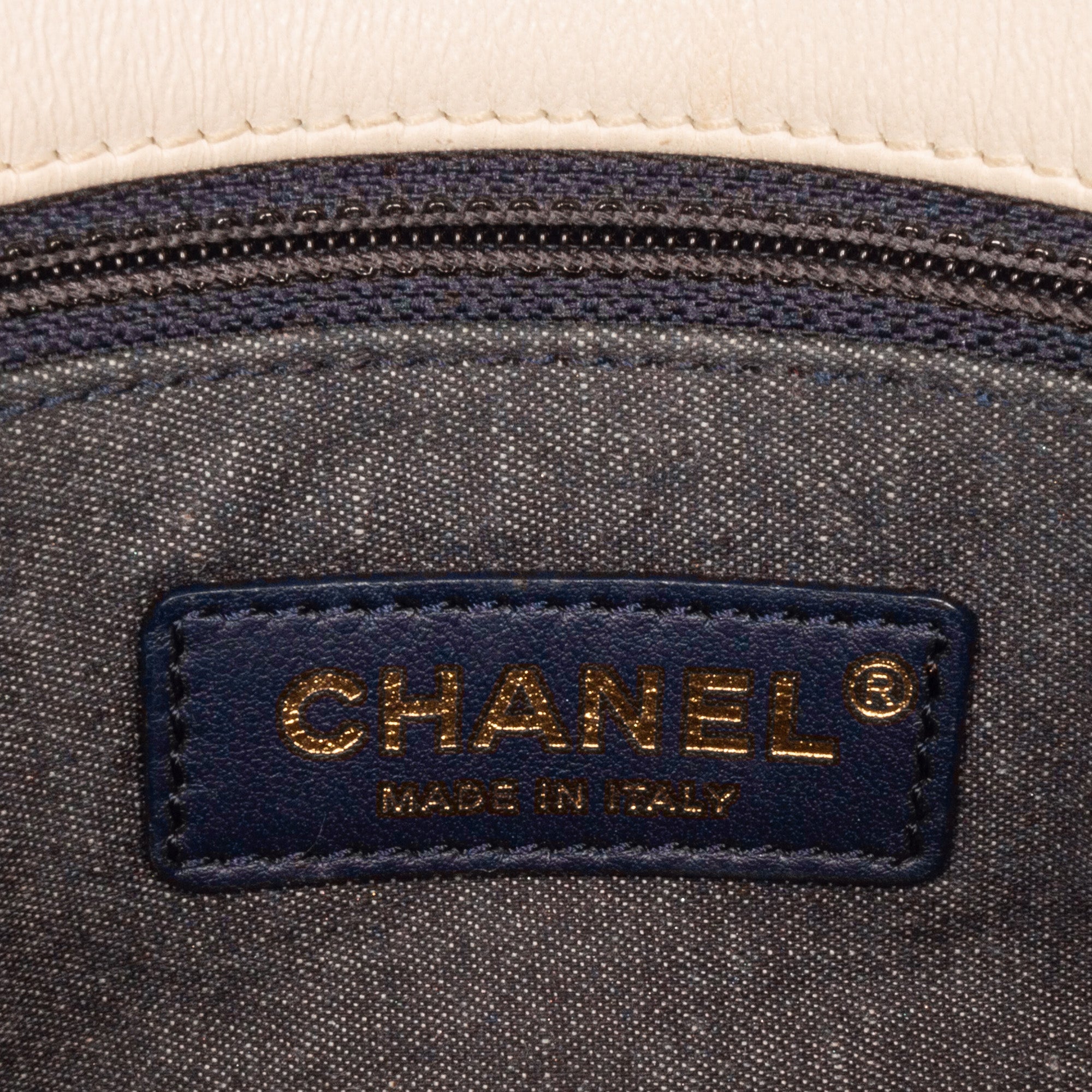 Chanel Small Elegant Chain Single Flap - image 7