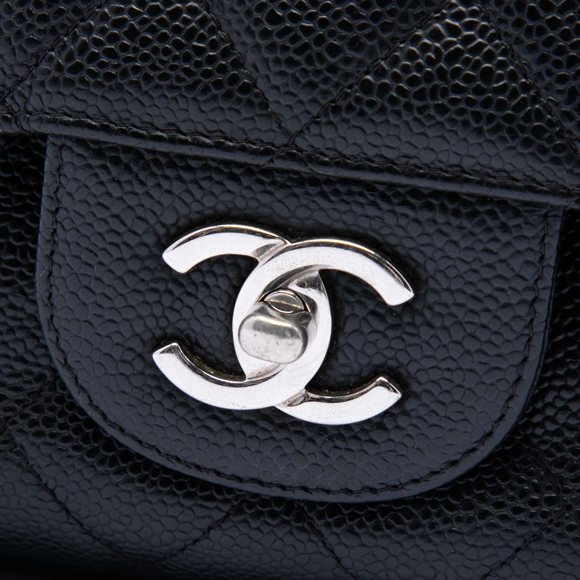 Chanel Jumbo Classic Caviar Double Flap - image 5