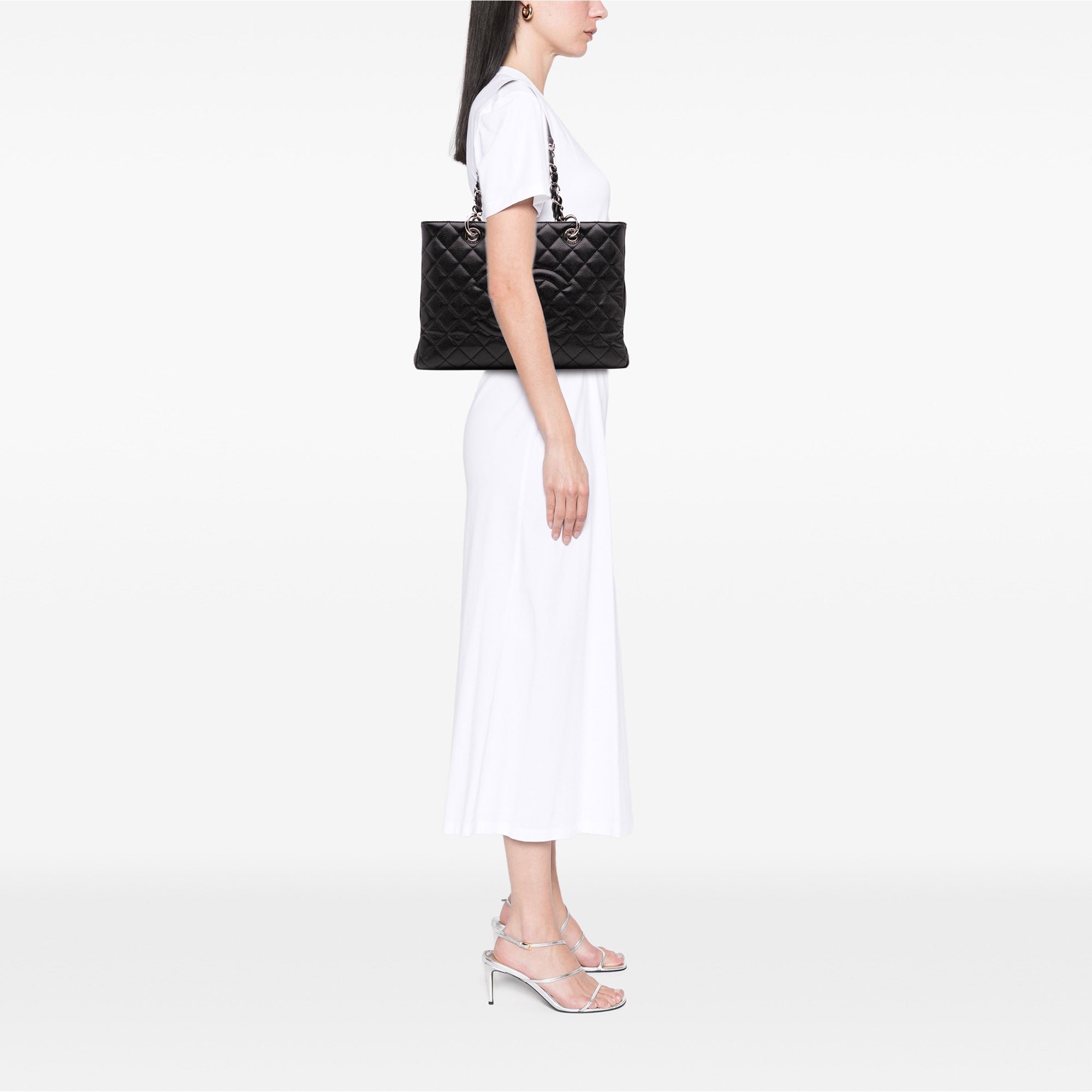 Chanel Caviar Grand Shopping Tote - image 12